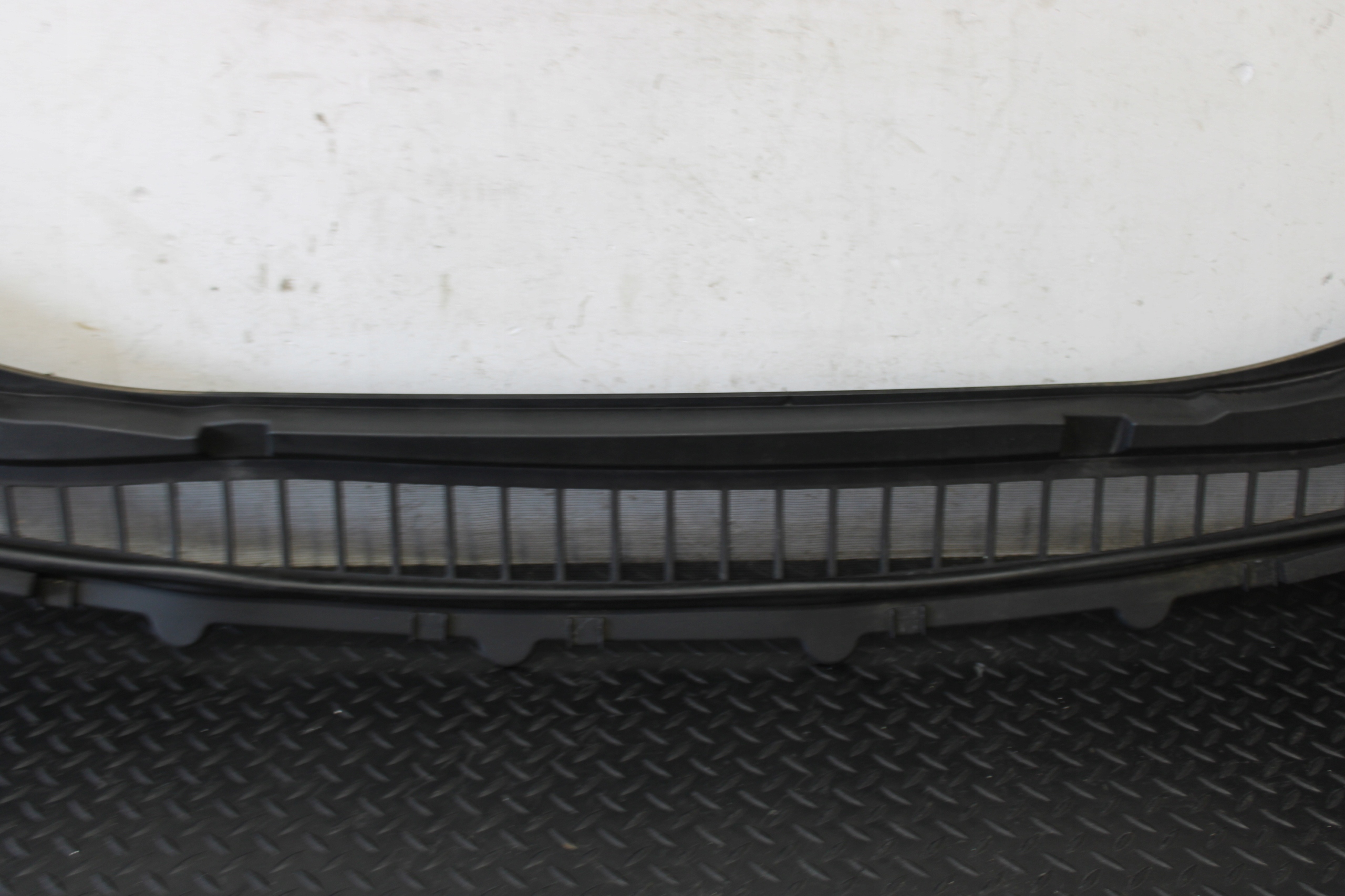 torpedo FORD EDGE MK2 FT4B-R02216-BDW