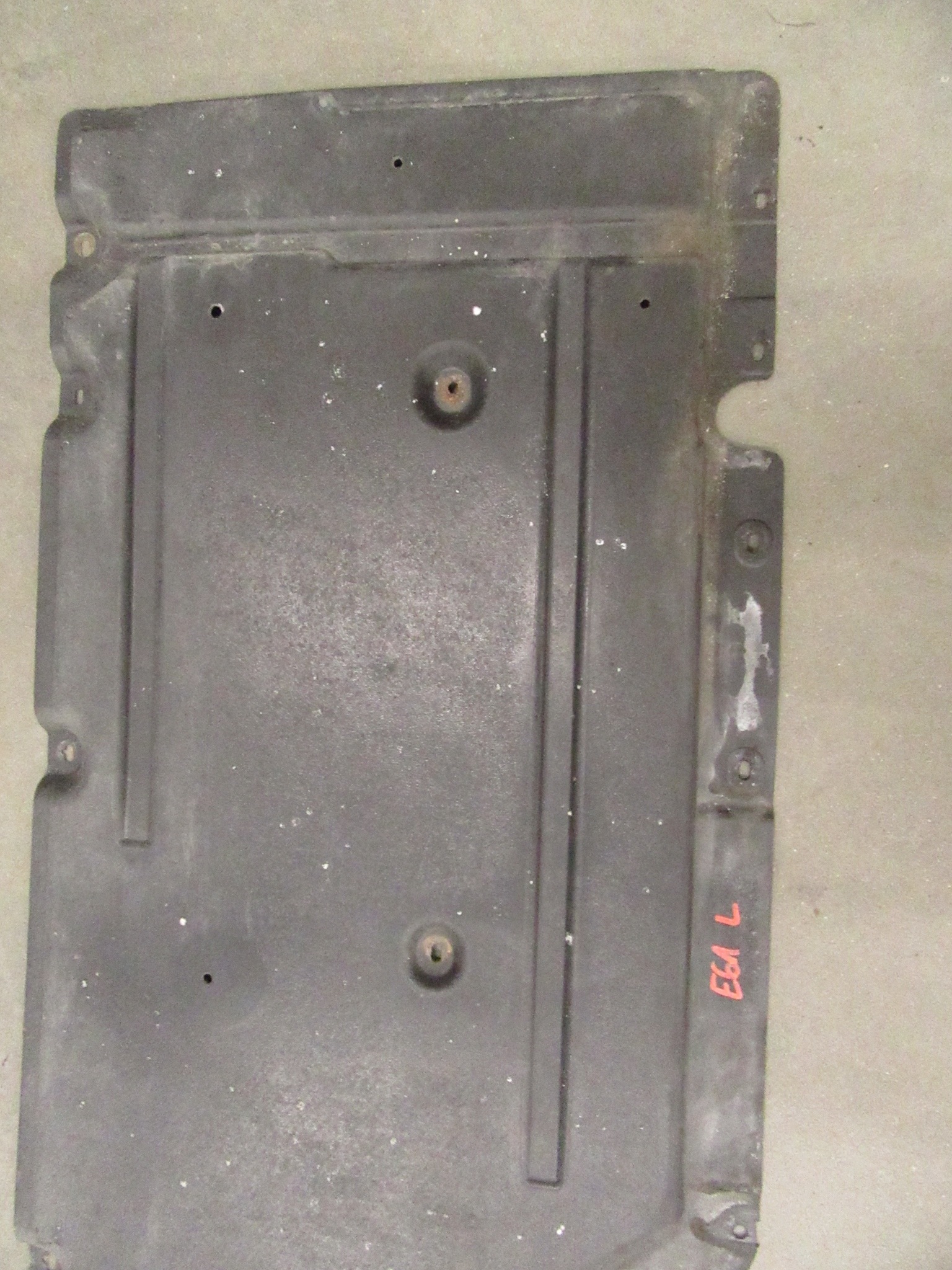 cover lower chassis left BMW e60 e61 sedan KOMBI