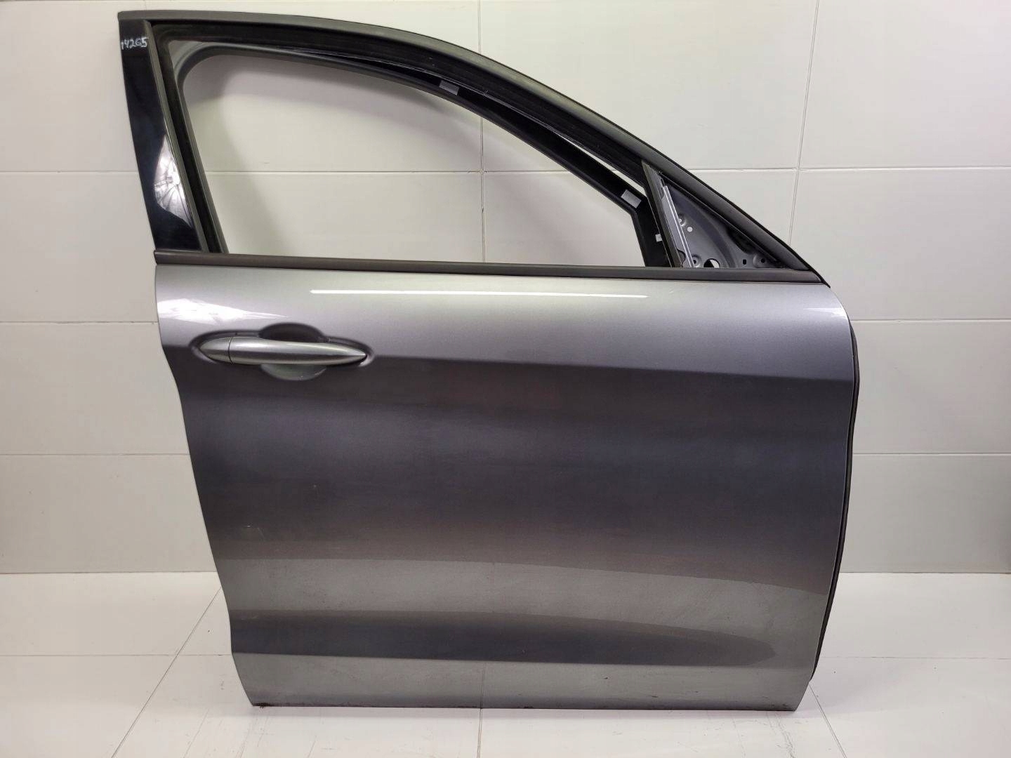 door front right side Alfa Romeo Stelvio 2017