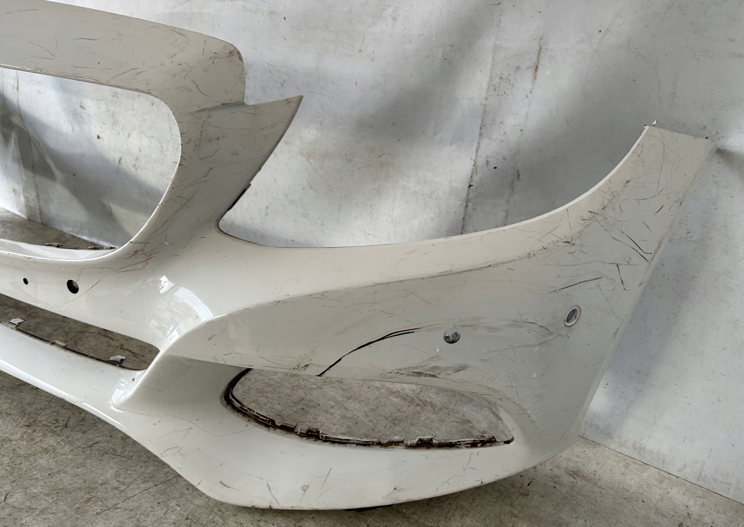 bumper front MERCEDES C-KLASA 205 14- PDC