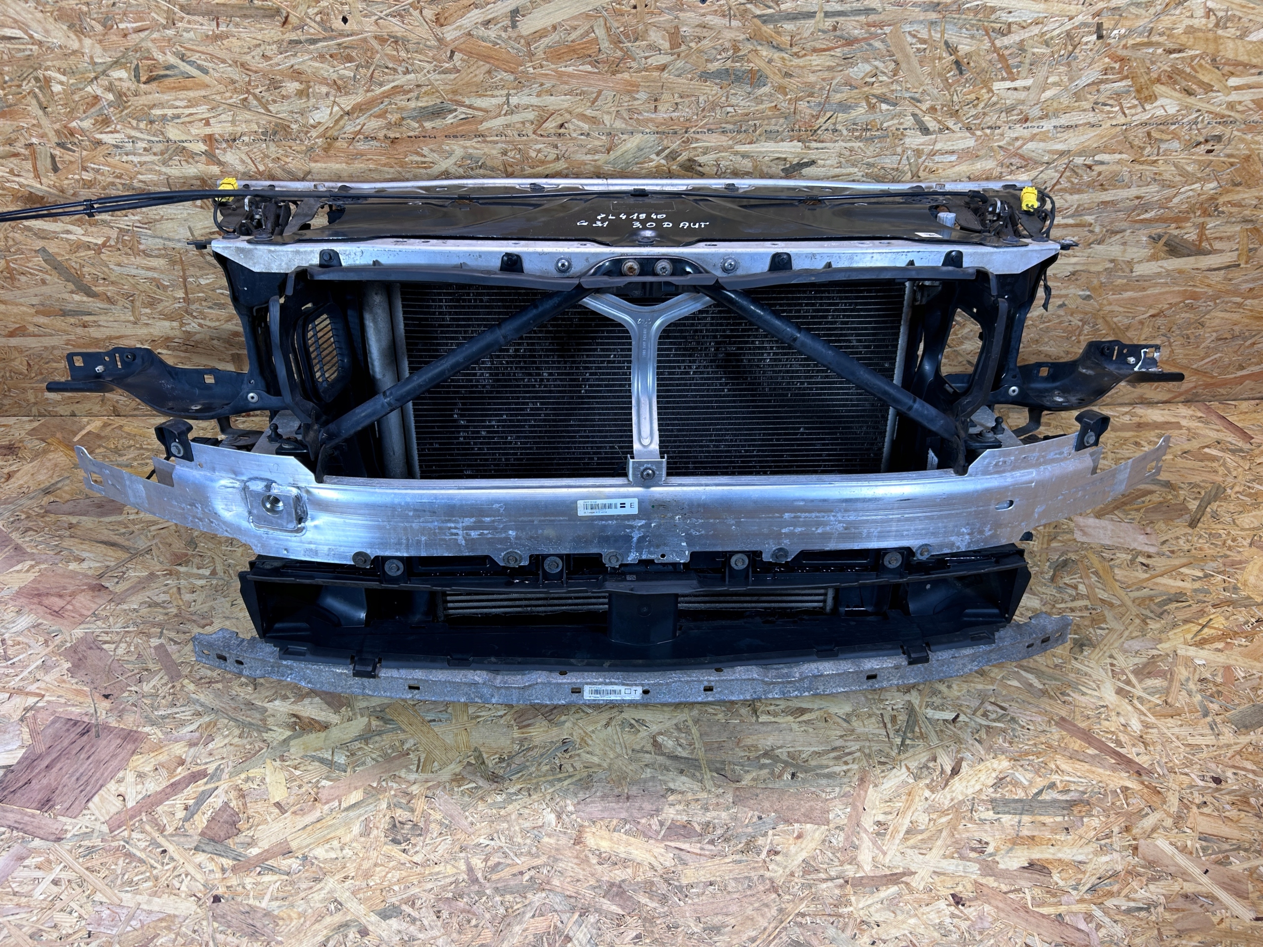 PAS PRZEDNI WZMOCNIENIE BELKA CHŁODNICE BMW 5 G30 G31 3.0 DIESEL AUTOMAT