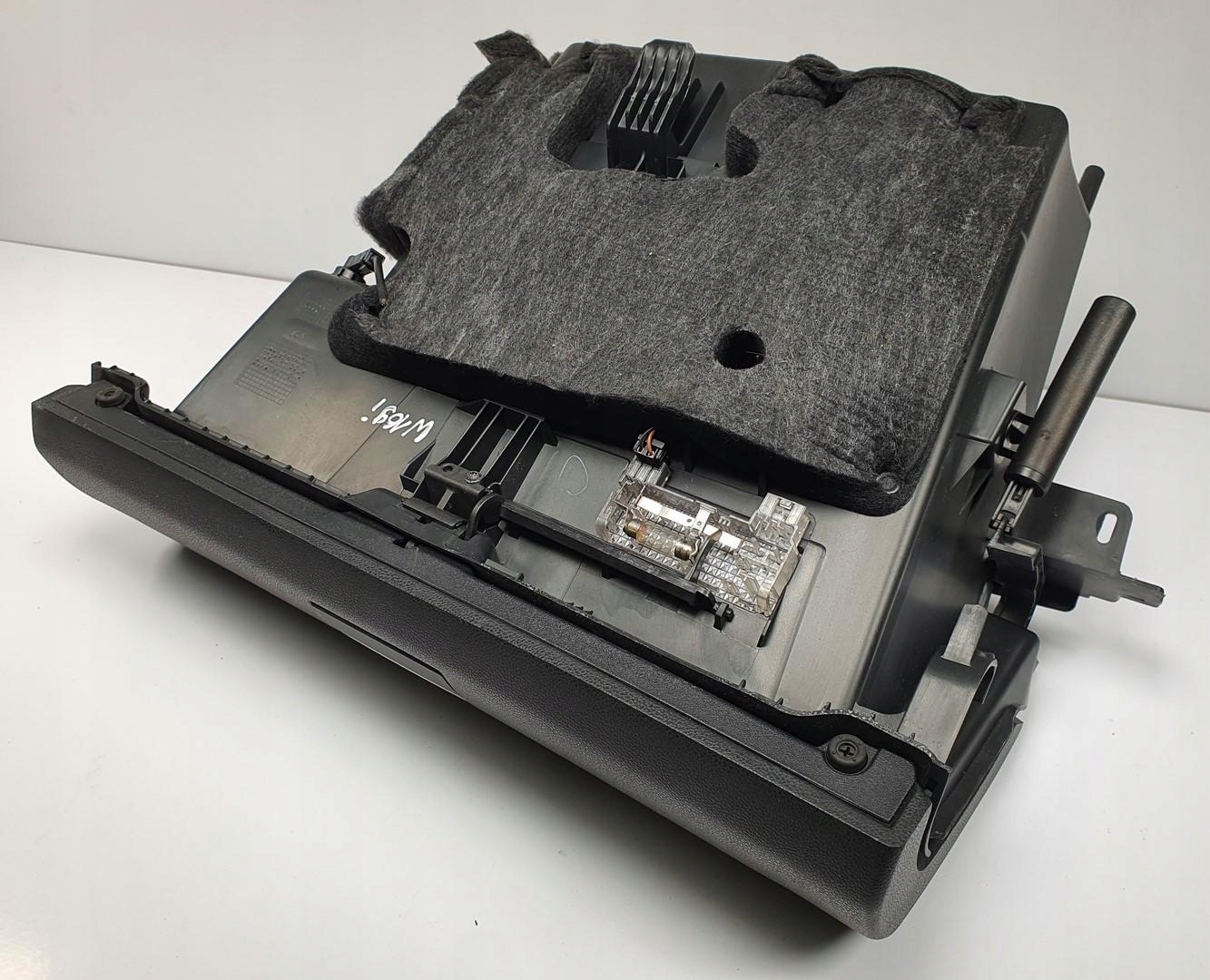 бардачок пассажира MERCEDES W169 европа