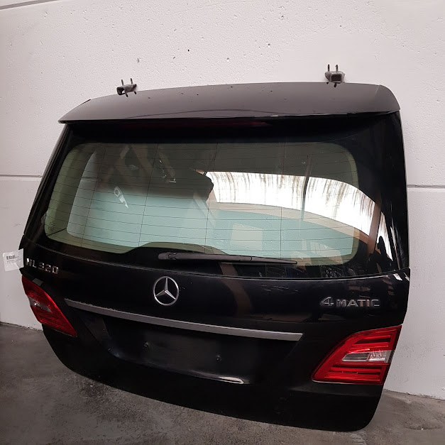 MERCEDES ML 166 GLE 166 KLAPA TYŁ NOWA Producent części Mercedes-Benz OE