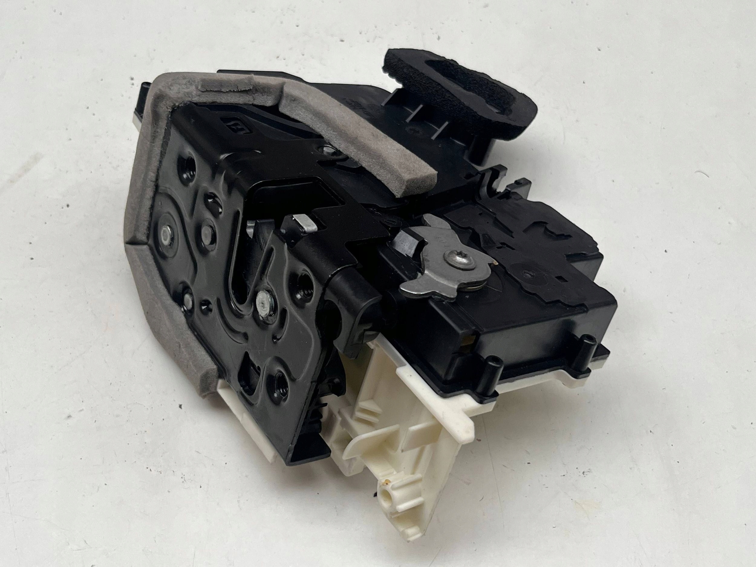 AUDI A6 Q7 Q8 lock door left front 4K1837015H @M