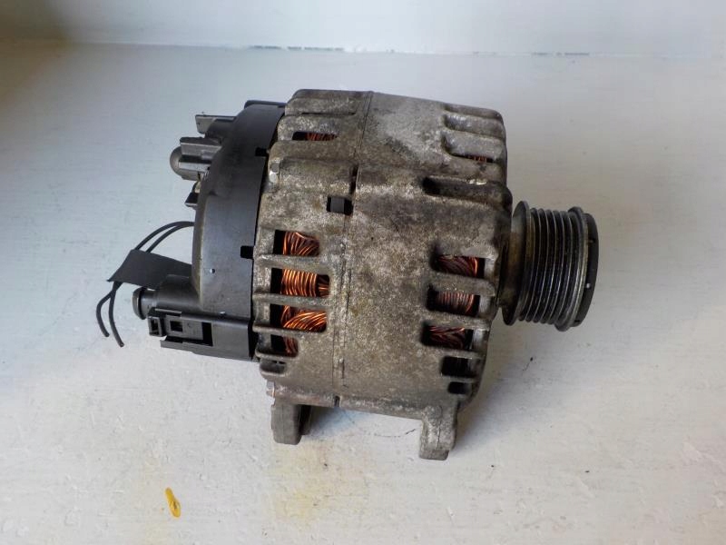 VOLKSWAGEN GOLF VI 1.6 TDI ALTERNATOR 03L903023F