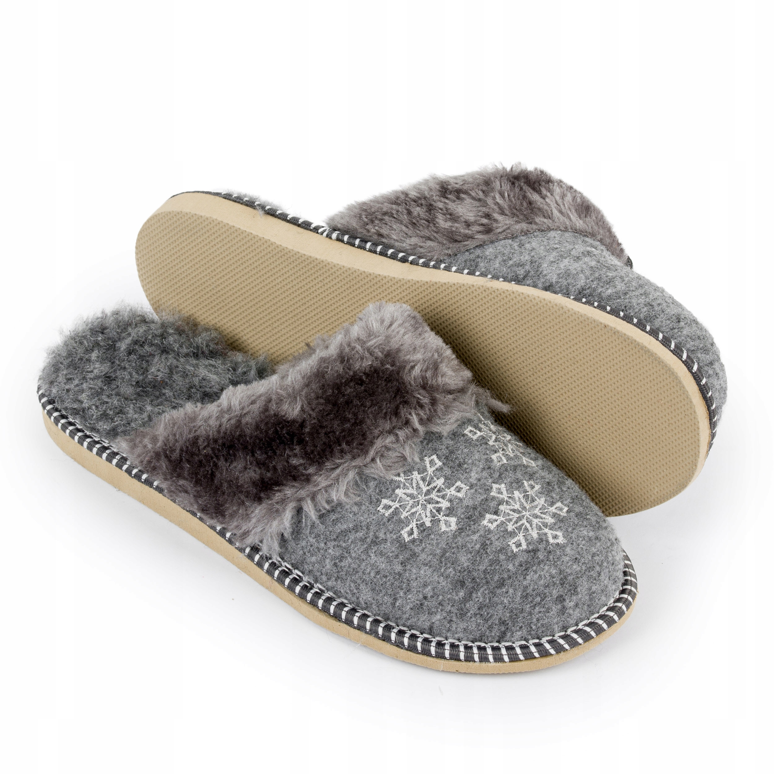 FILCOWE KAPCIE DAMSKIE GÓRALSKIE OCIEPLANE KLAPKI Marka Nowo