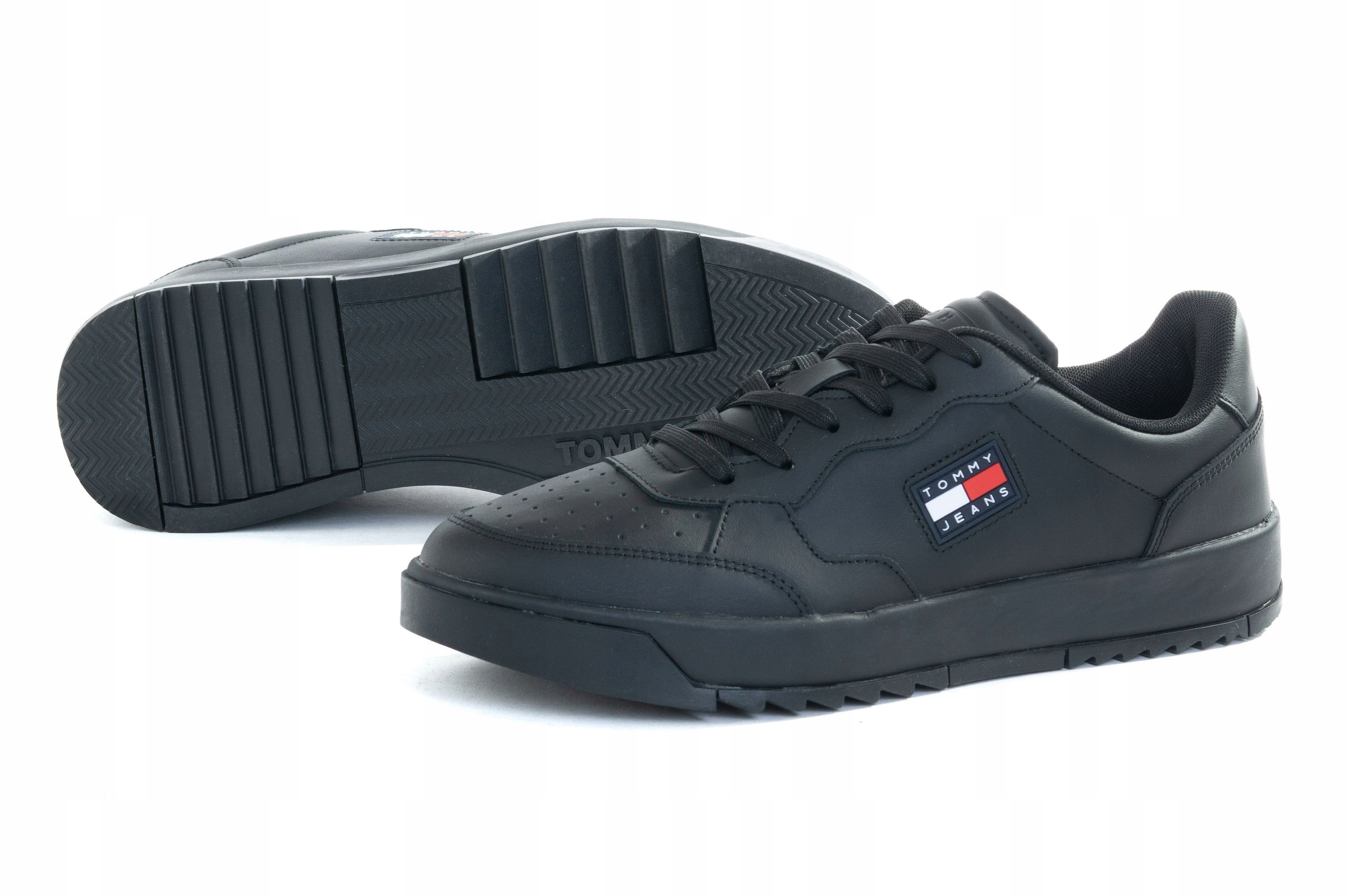 

Buty Tommy Hilfiger EM0EM00900 Leather Black