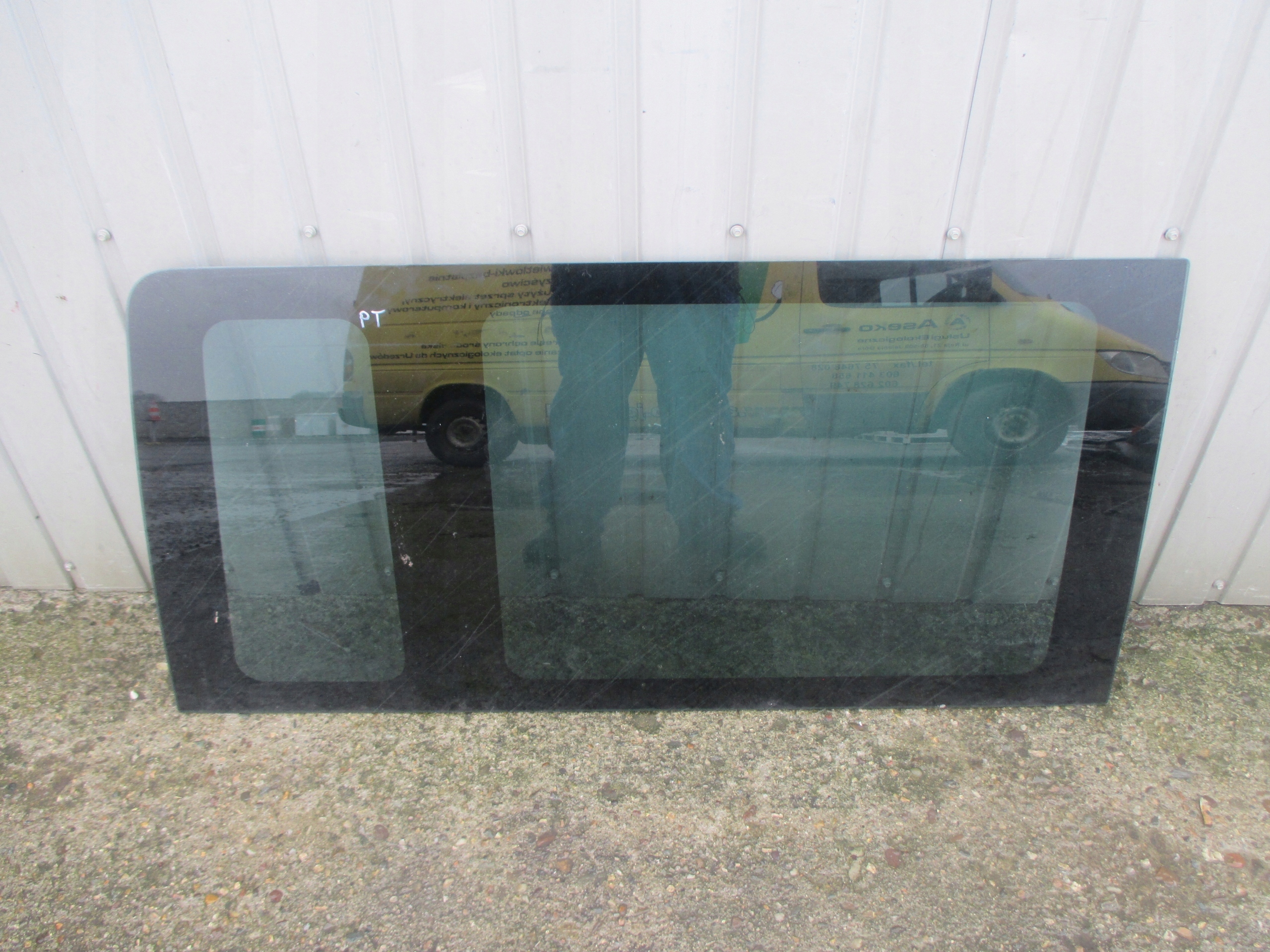 FORD TRANSIT MK5 SZYBA KAROSERYJNA PRAWY TYŁ 124cm