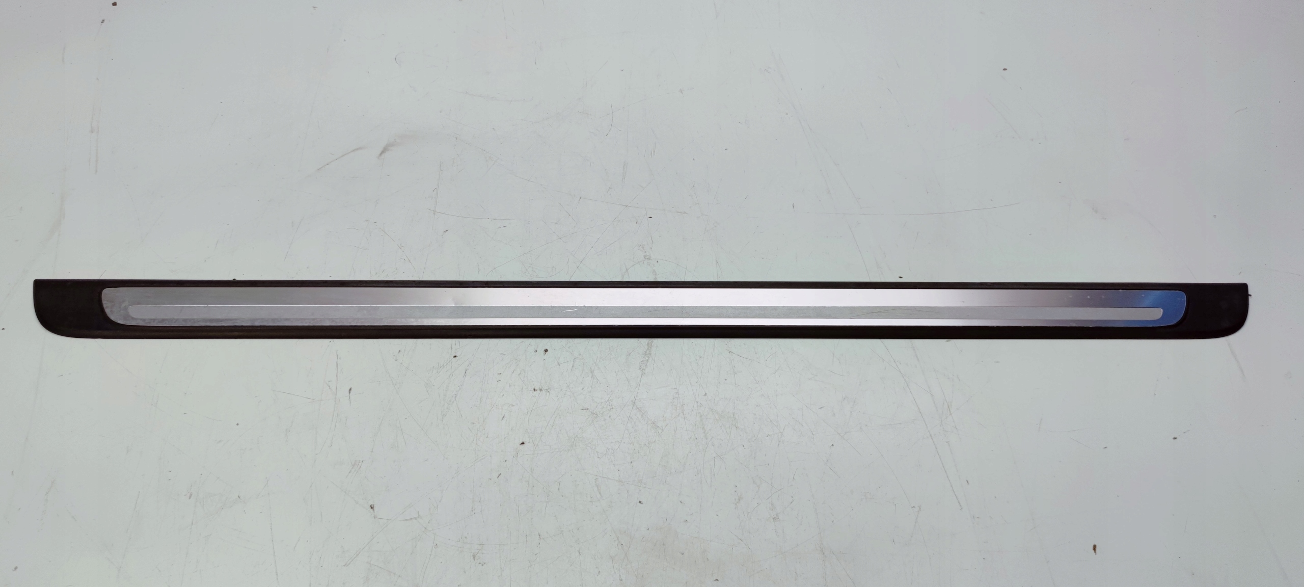 moulding threshold left or right AUDI A3 8V3 8V3853491