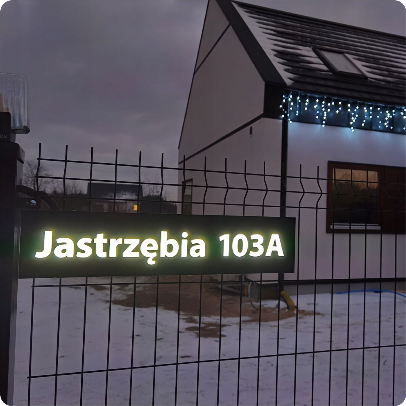 Podświetlany numer domu tabliczka tablica adresowa adres 1R LED 66x15 cm Grubość 40 mm