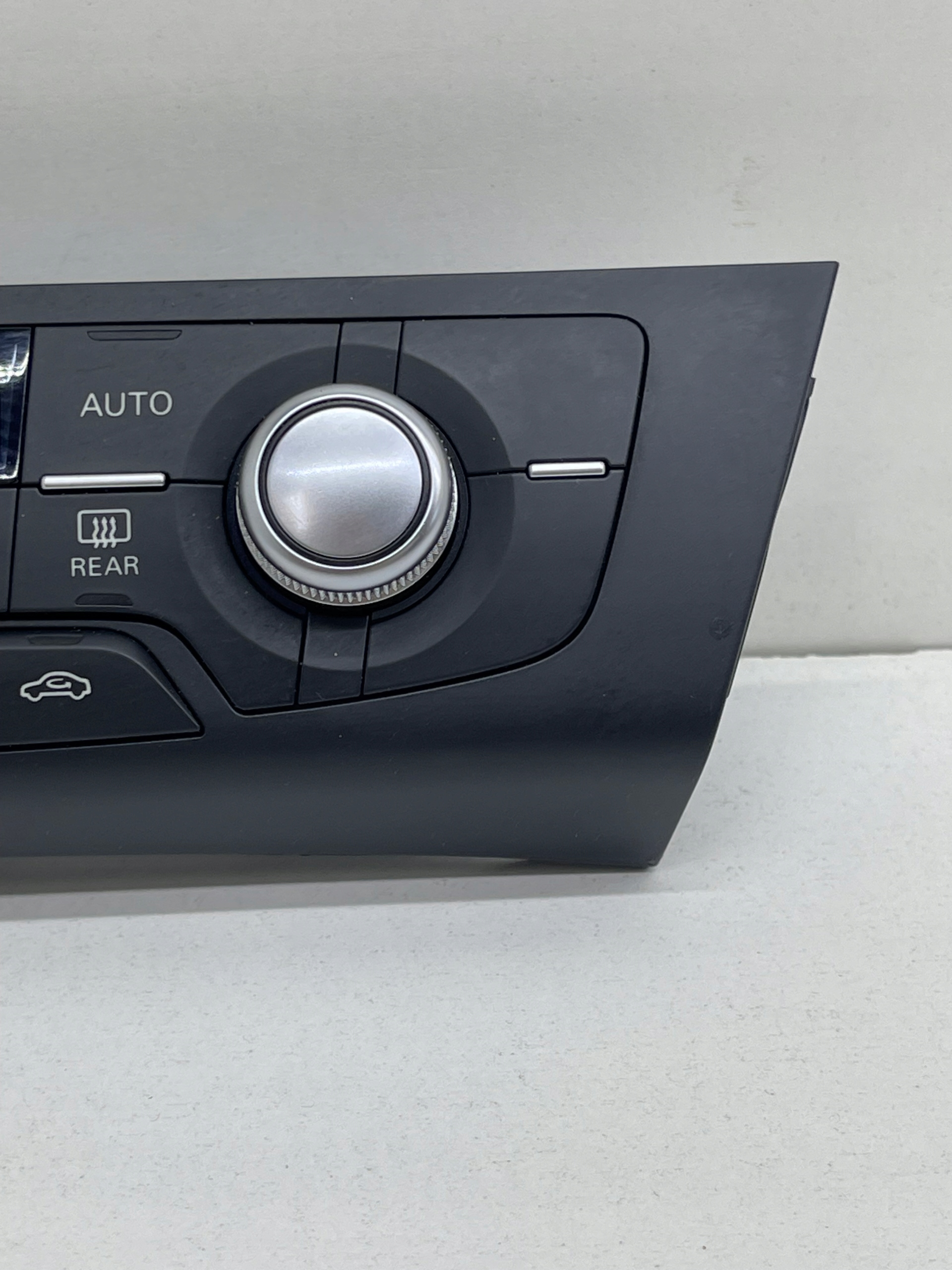 AUDI A6 C7 vezérlö panel nawiewem a klímának SPRAWNY