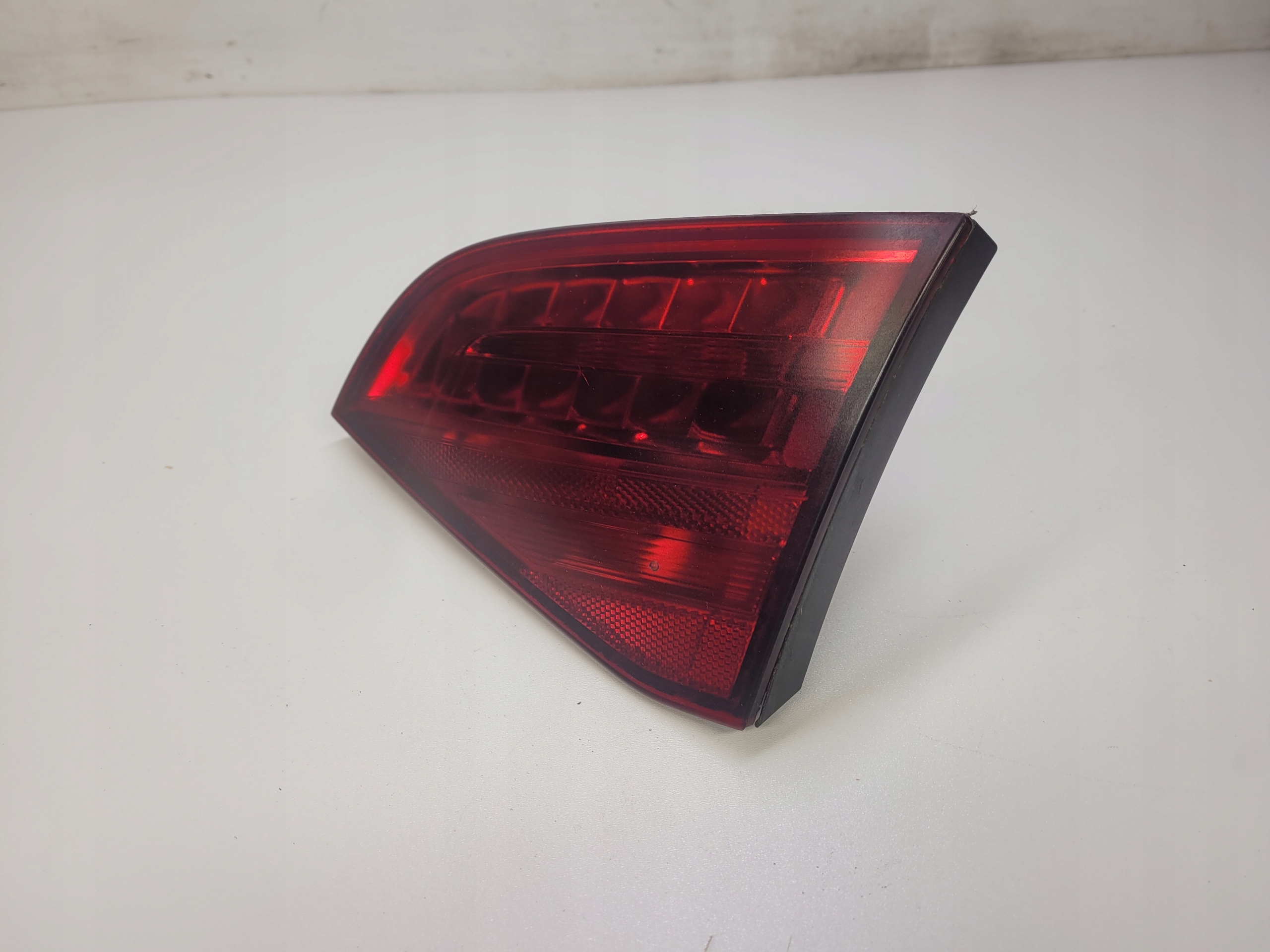 light right rear part AUDI A4 B8 KOMBI LED 8K9945094B