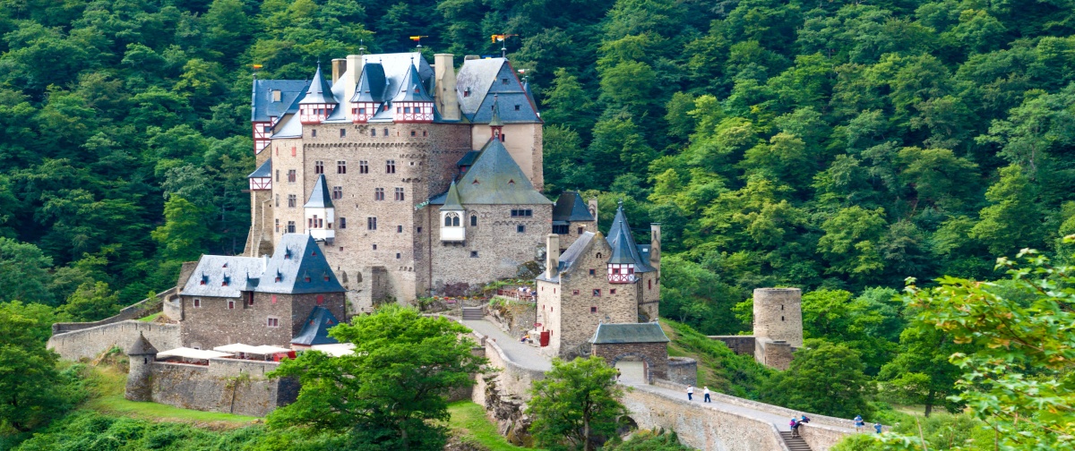 

Tapeta Flizelinowa Średniowieczny zamek 250x104
