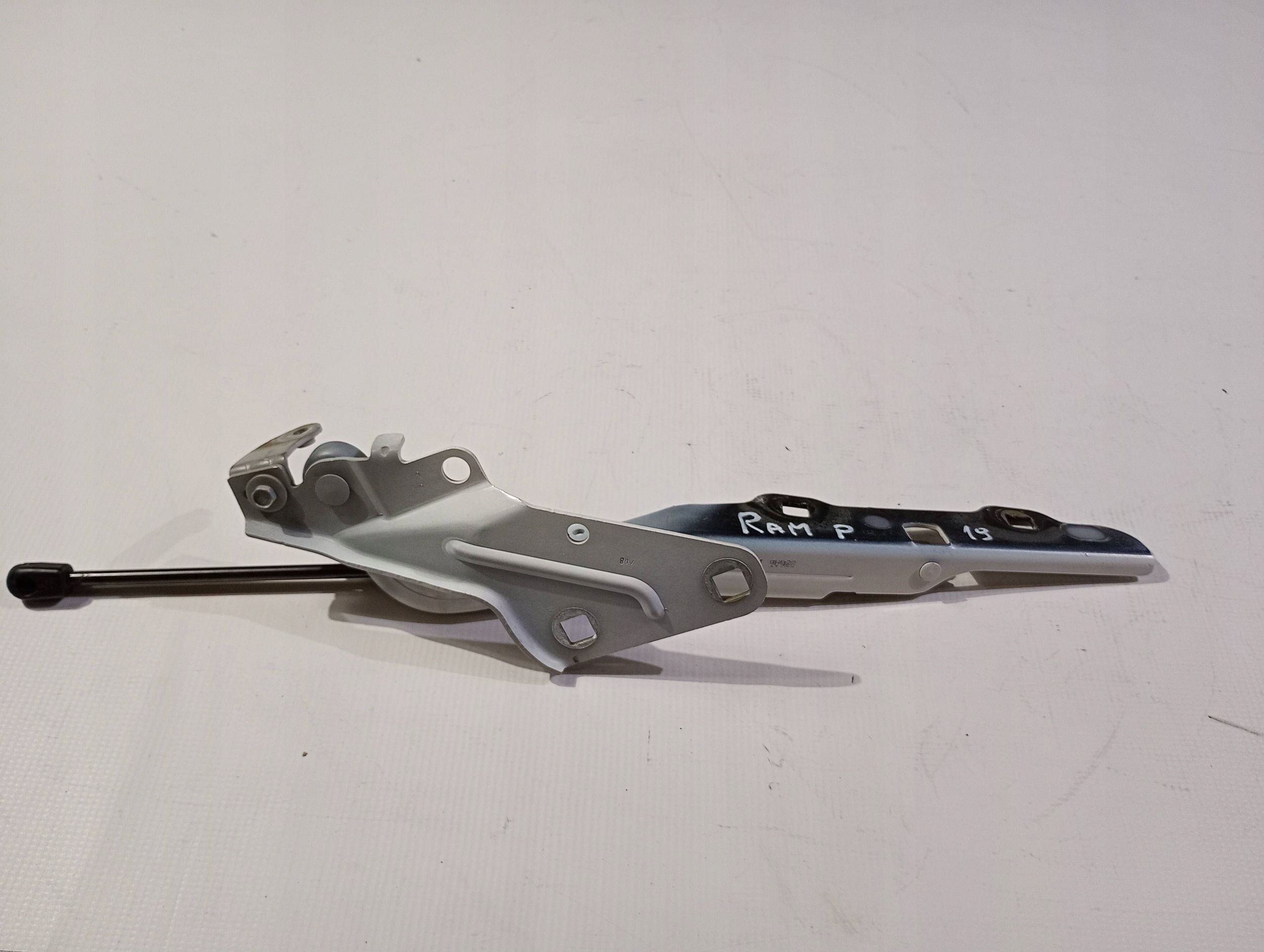 hinge damper bonnets pokrywy of the engine right Dodge RAM 1500 2019
