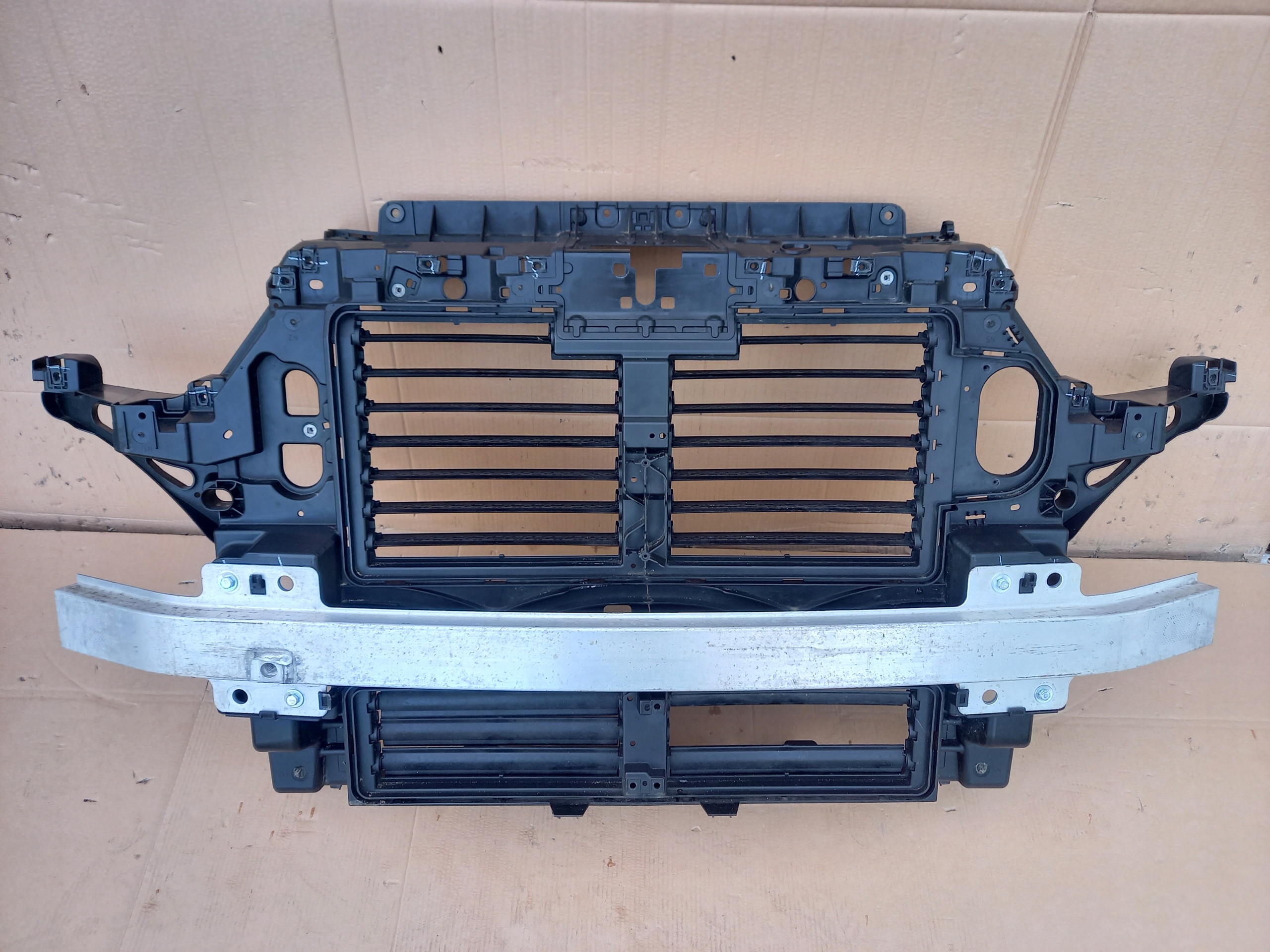 FORD EXPLORER 20- PAS BELKA WZMOCNIENIE PRZÓD ORYG