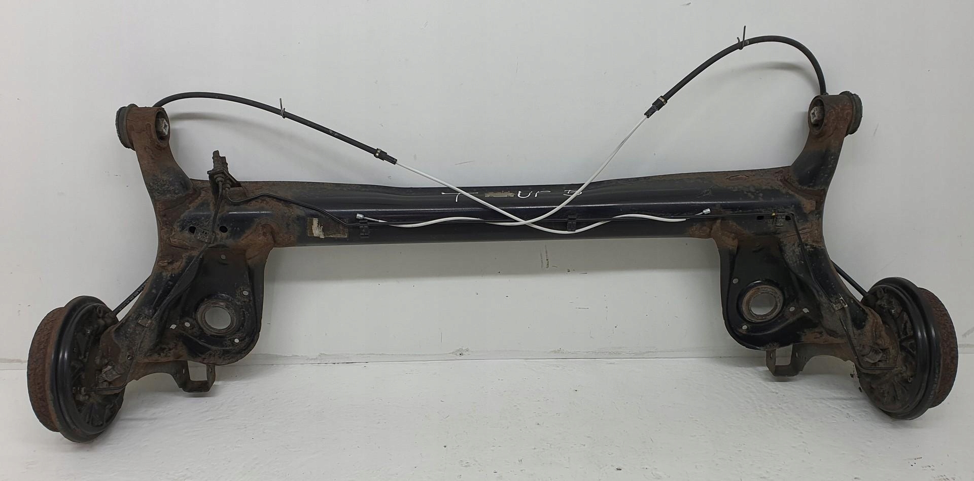 ZAWIESZENIE BELKA OŚ TYLNE TYŁ VW UP