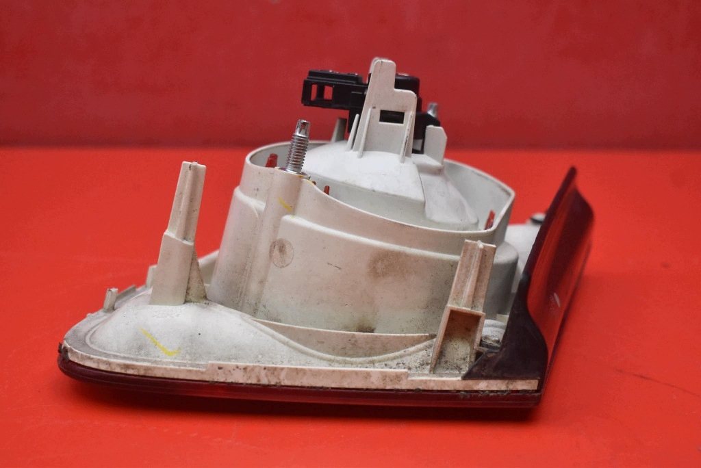 light left rear part rear 1K5945093 VW JETTA 5 V sedan 05-11