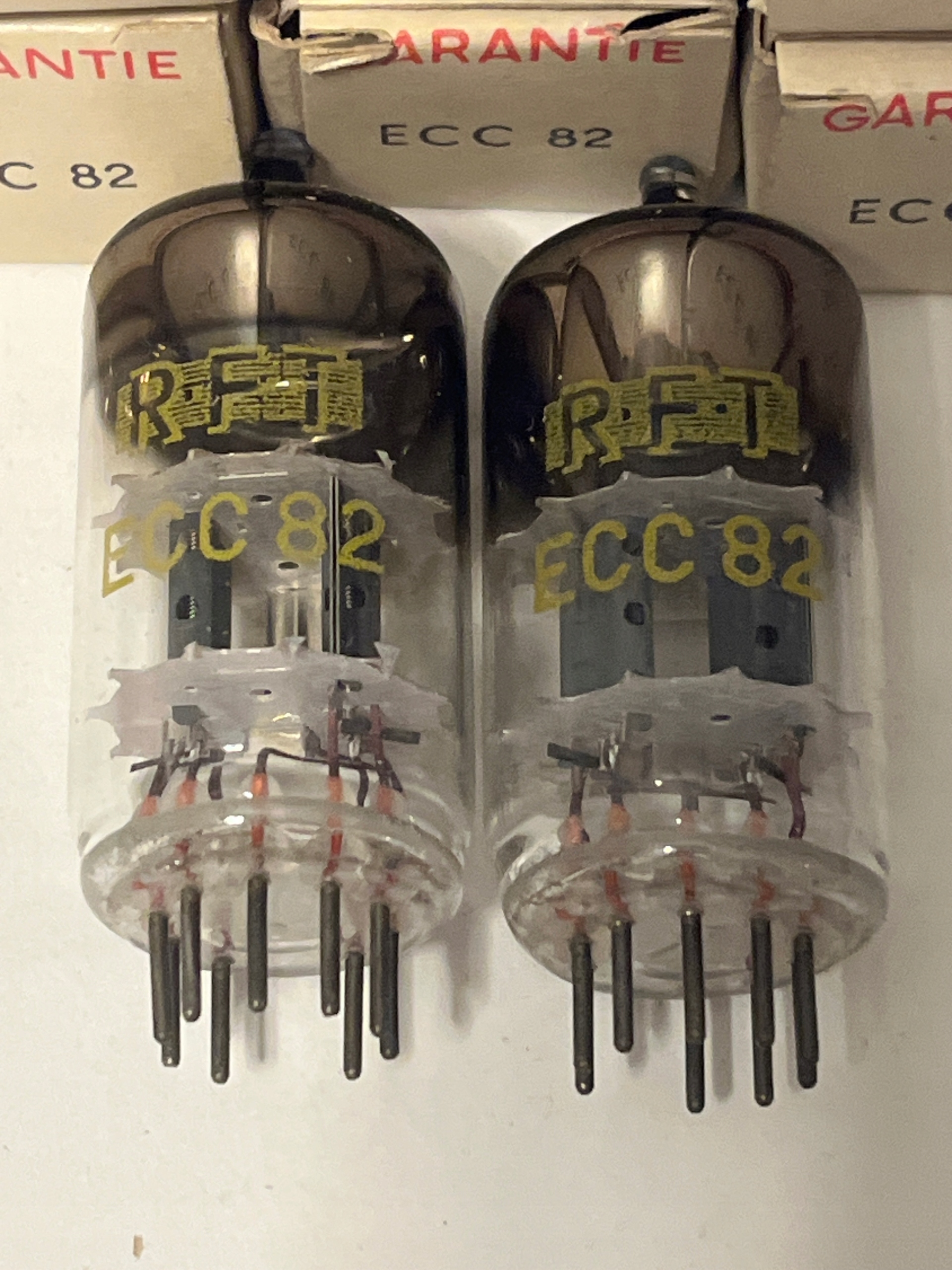 Лампа электронная RFT ECC82 Триод