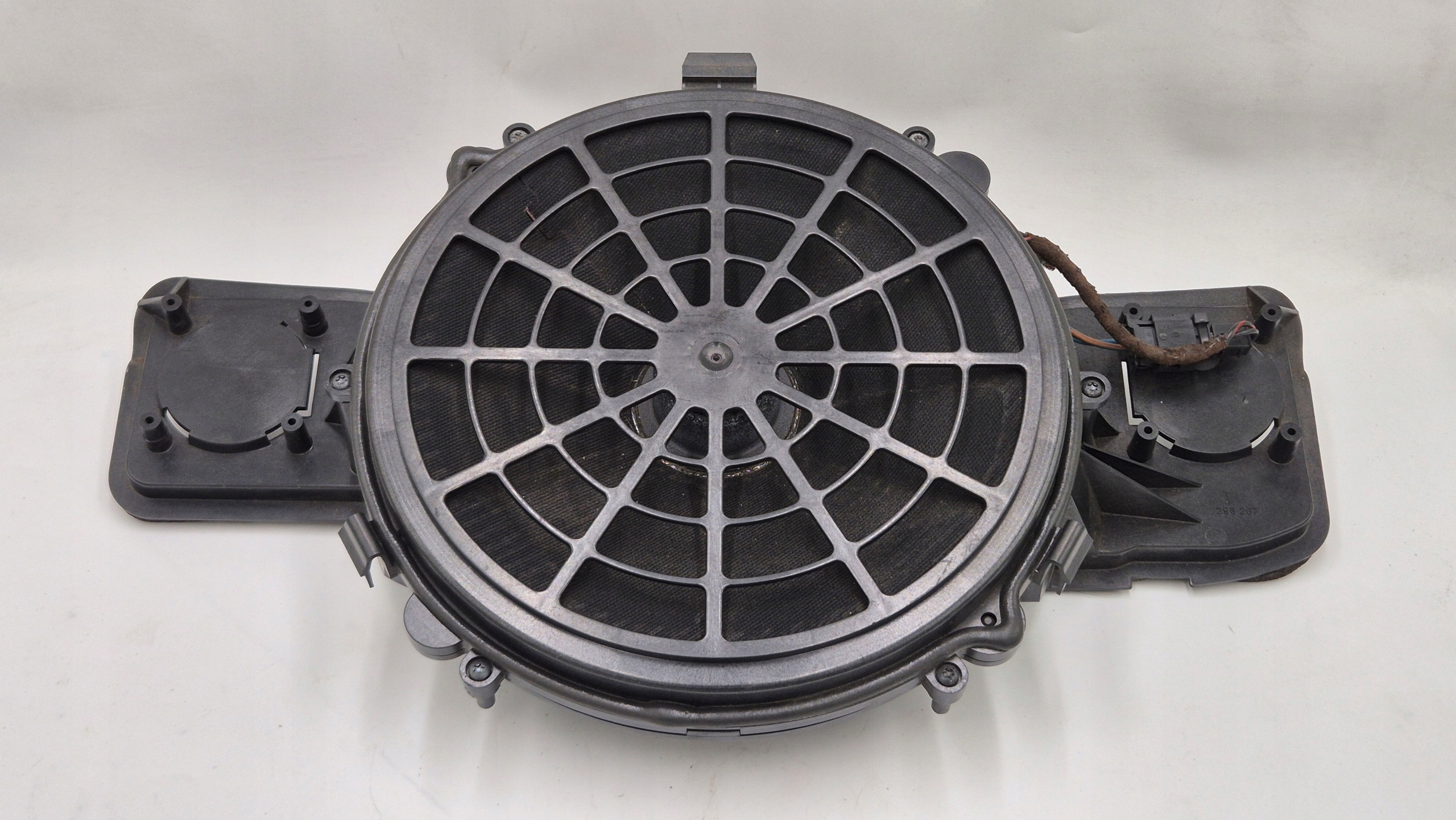 speaker SUBWOOFER BOSE 2158201602 MERCEDES CL W215