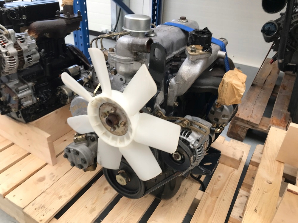 Двигун ISEKI E3AE1 E3 ідеальний 12500 нетто