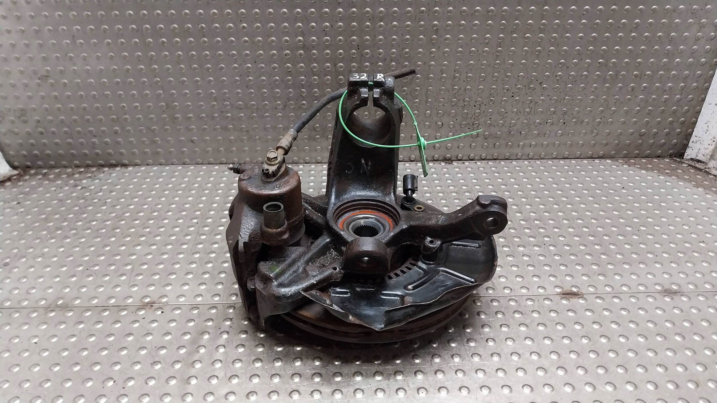 Mozzo FUSELLO Destra Anteriore 1J0407256H VW GOLF IV A3 8L OCTAVIA e LEON e 1.6B