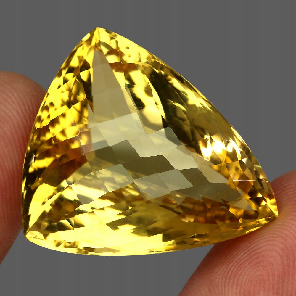 Přírodní kámen citron obrovský 78.67ct If Aaa