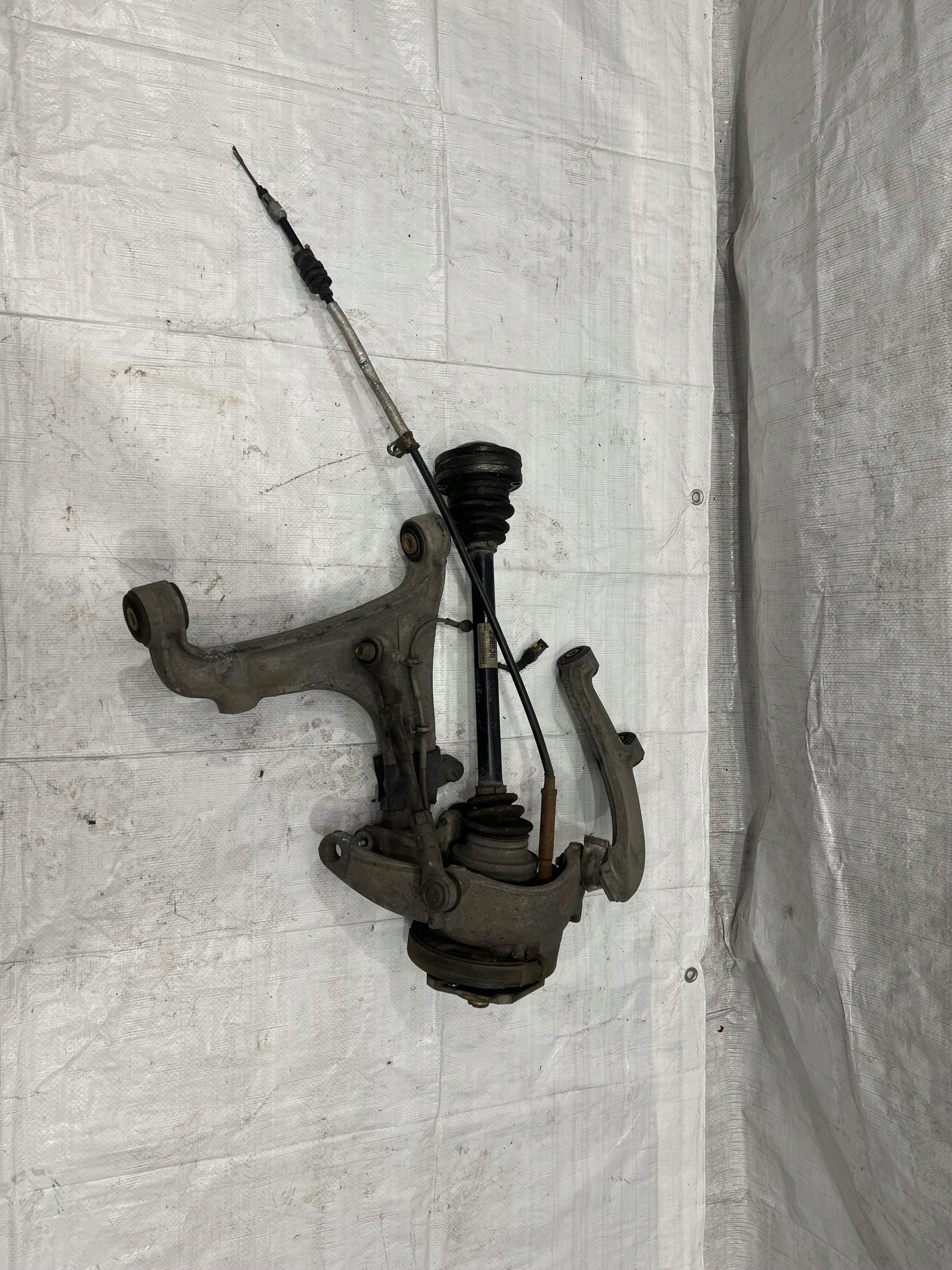 ЦАПФА ЗАДНЯ ПРАВА MASERATI GRANTURISMO