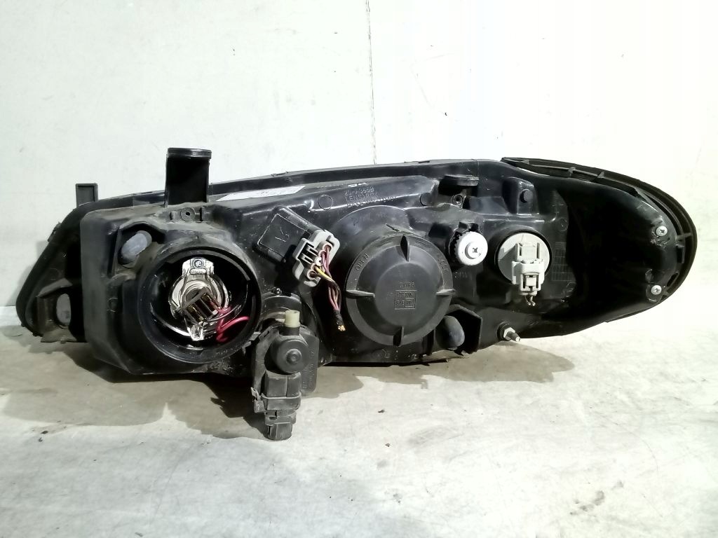Nissan Almera N16 lift light right front front