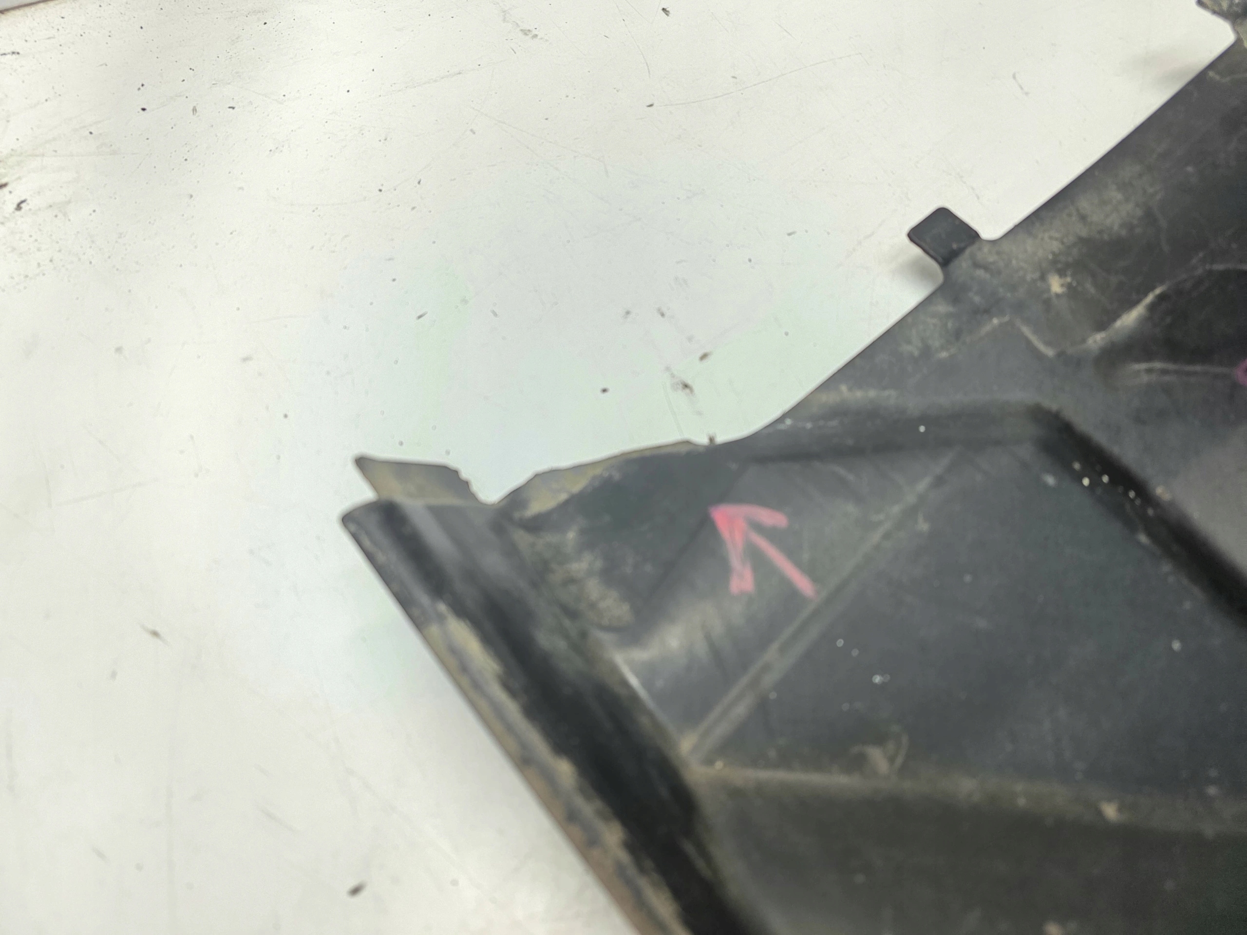 Blende Abdeckung abdeckung Unterfahrschutz rechts MALA AUDI A5 8F CABRIO 8F0825202