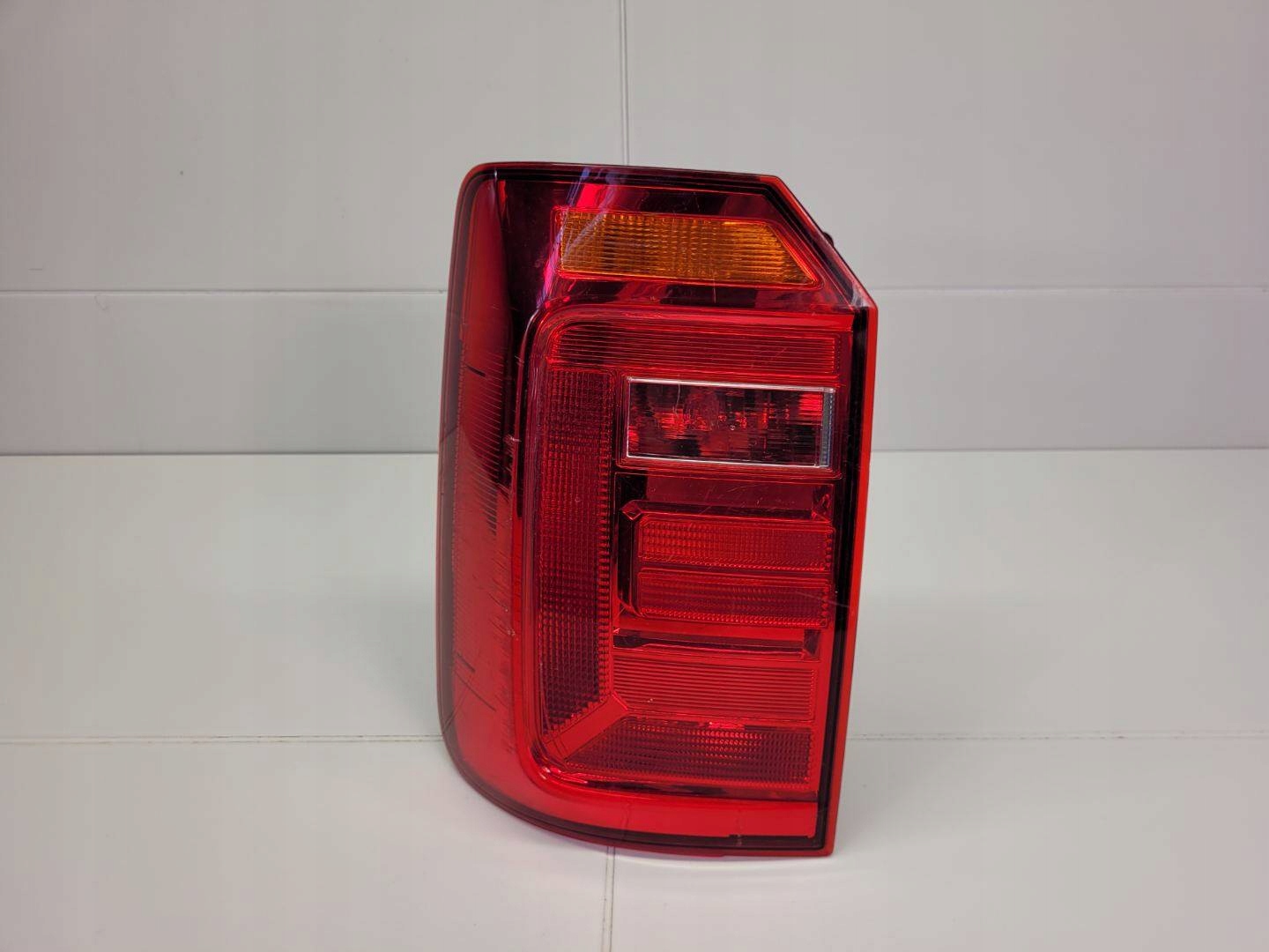 light rear left side Volkswagen Caddy 4 2016 2K1945095J