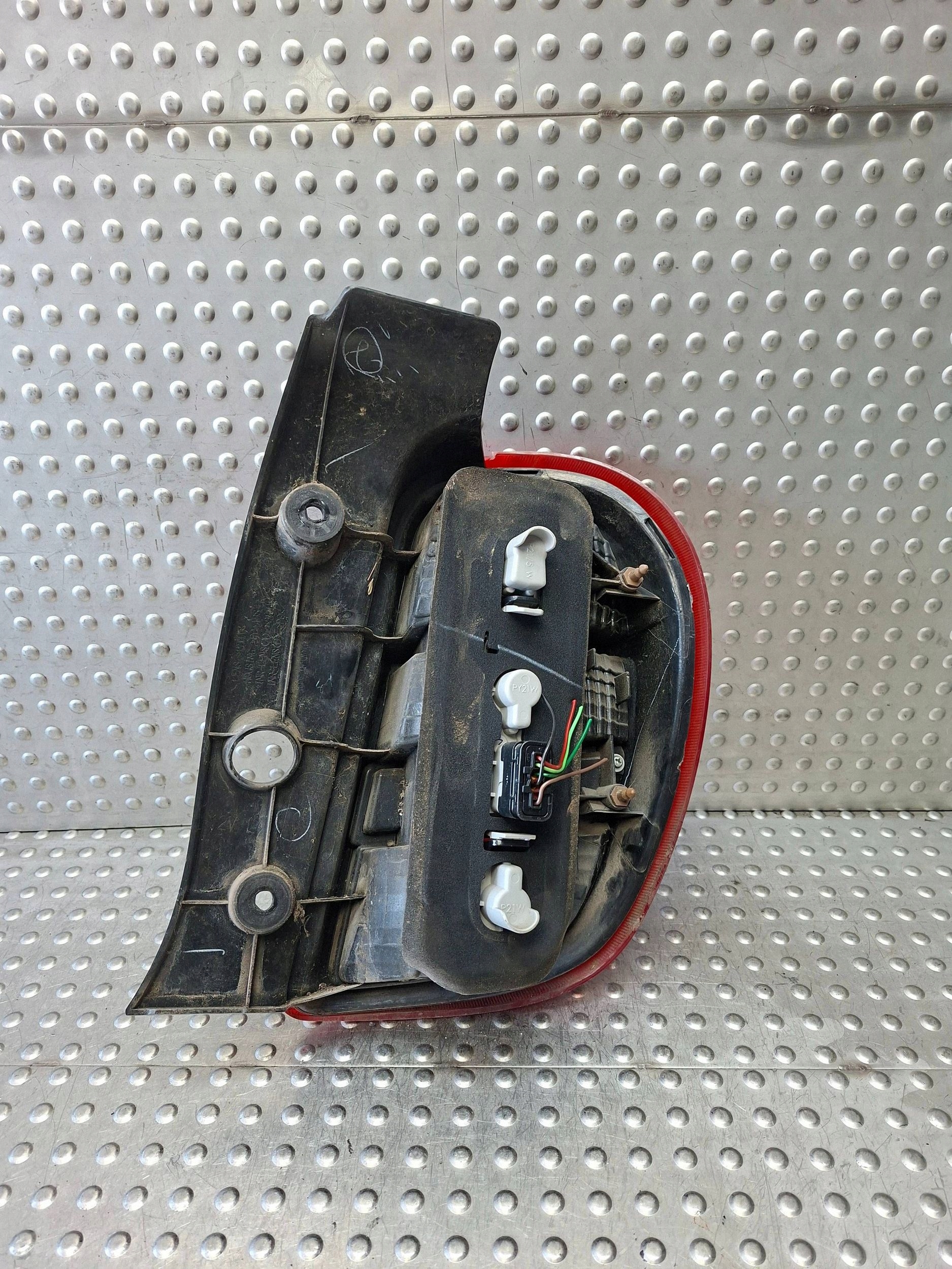 light rear part left NISSAN MICRA K13 10-13 EU