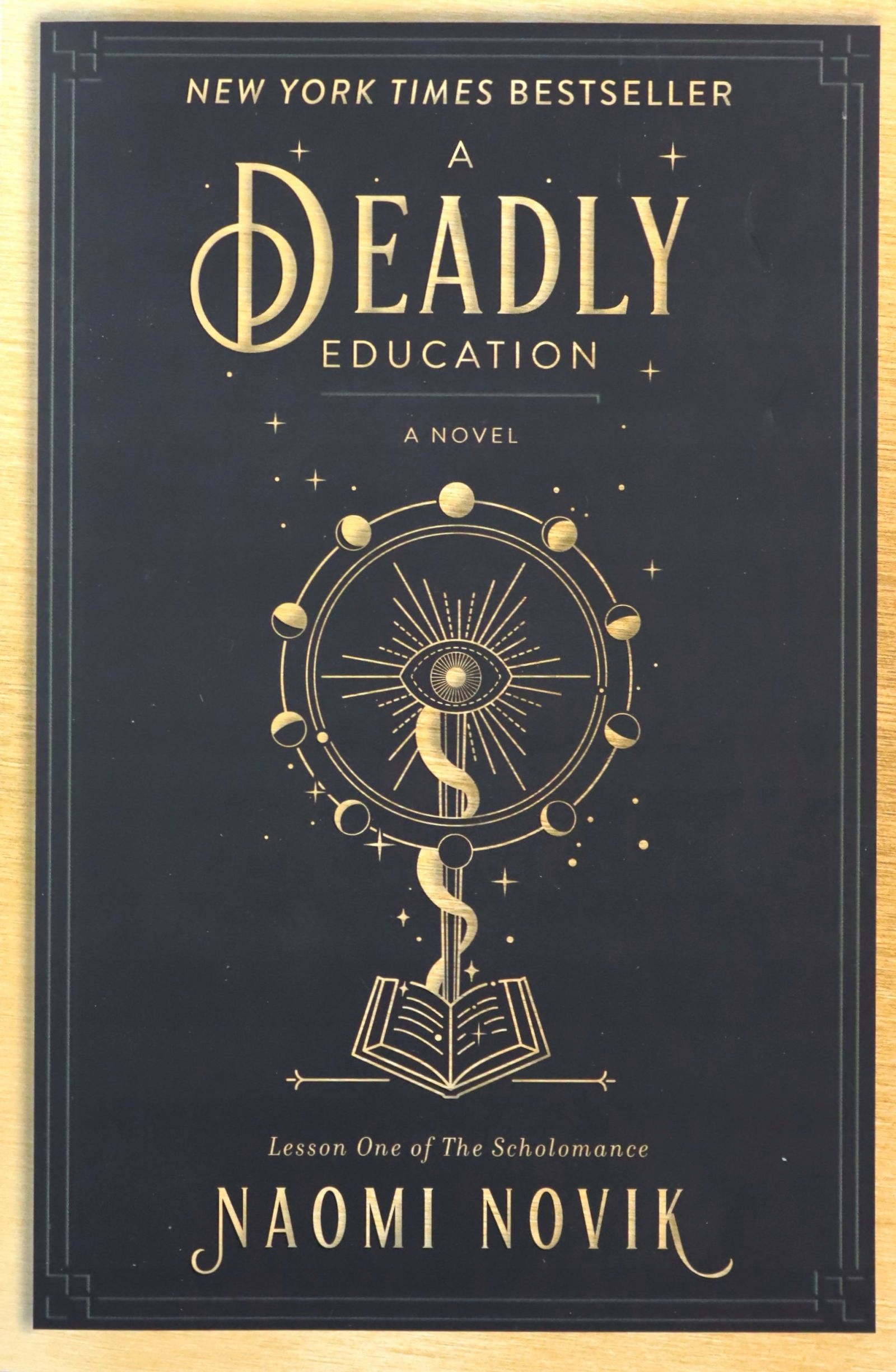 A Deadly Education: A Novel (the Scholomance) Na