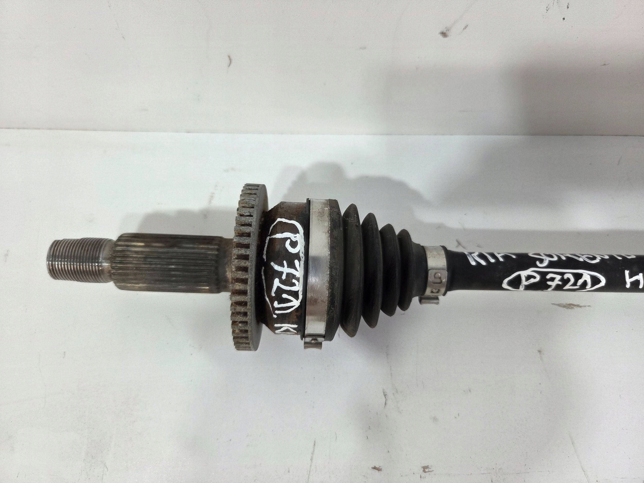 KIA Sorento III semi-axis rear left 49600C5030 (P721)