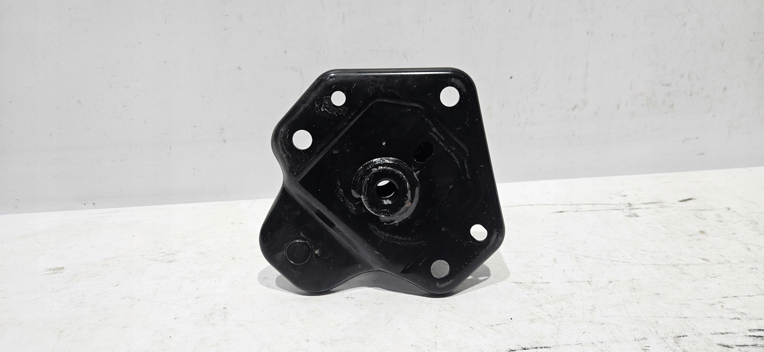 bumper support rear part + SZTYCE LEXUS RZ 22- original