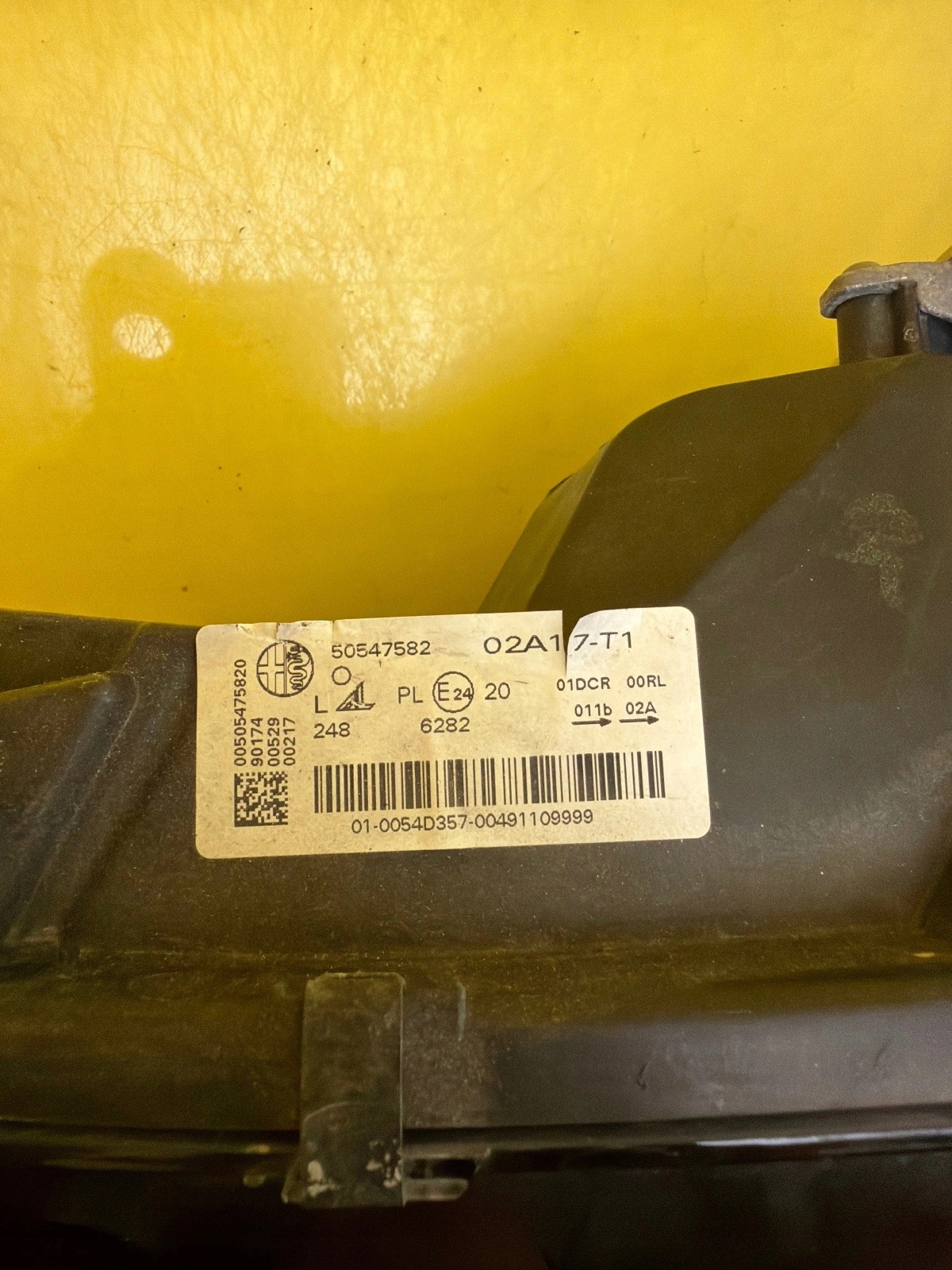 light left front Alfa Romeo Giulia Bi-Xenon positioning 50547582