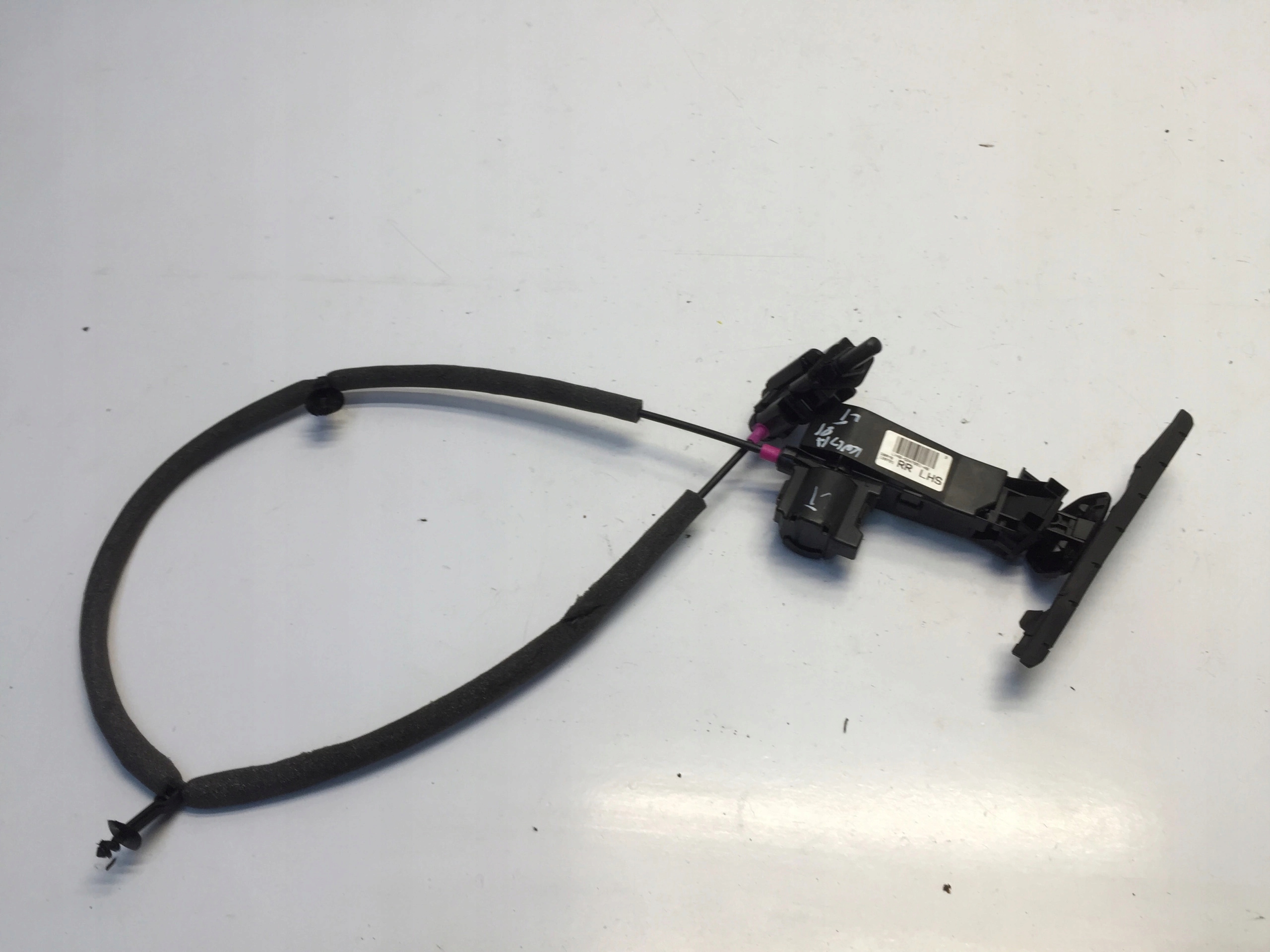 FORD KUGA III MK3 OCHRONA KRAWĘDZI DRZWI LEWY TYŁ Numer katalogowy części LV4B-S247B51-AB