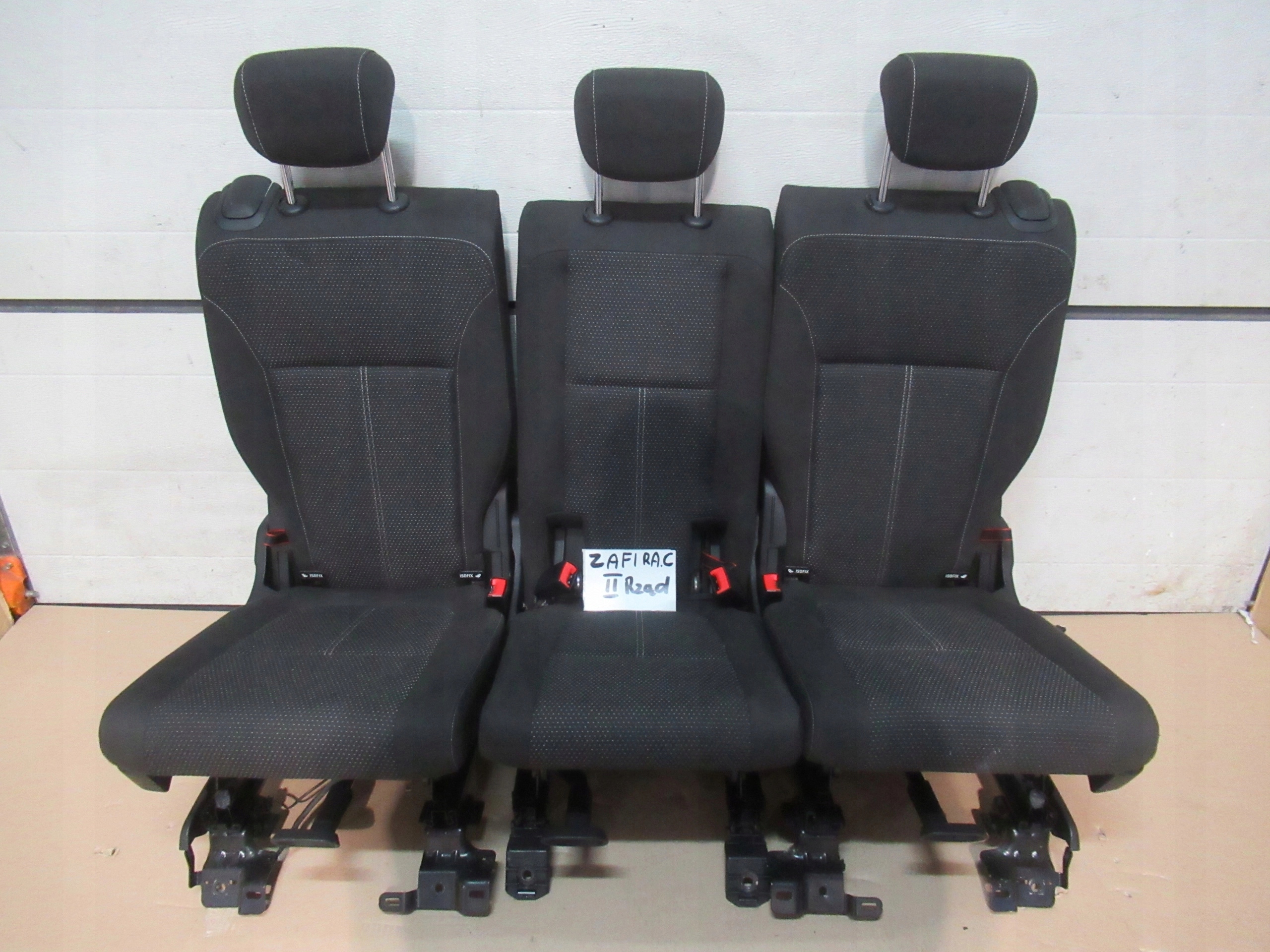 кресла 2 opel ZAFIRA C 12/19