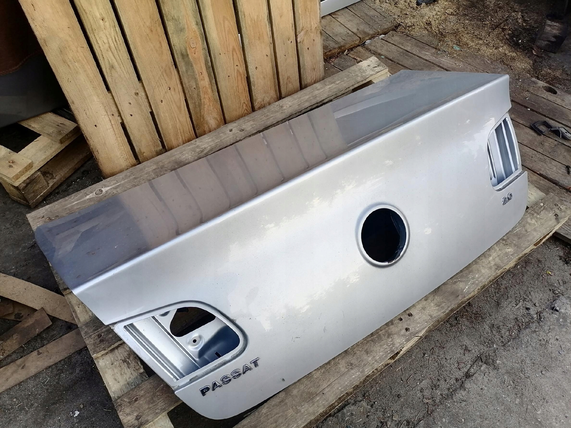 trunk door VOLKSWAGEN PASSAT B6 LA7W