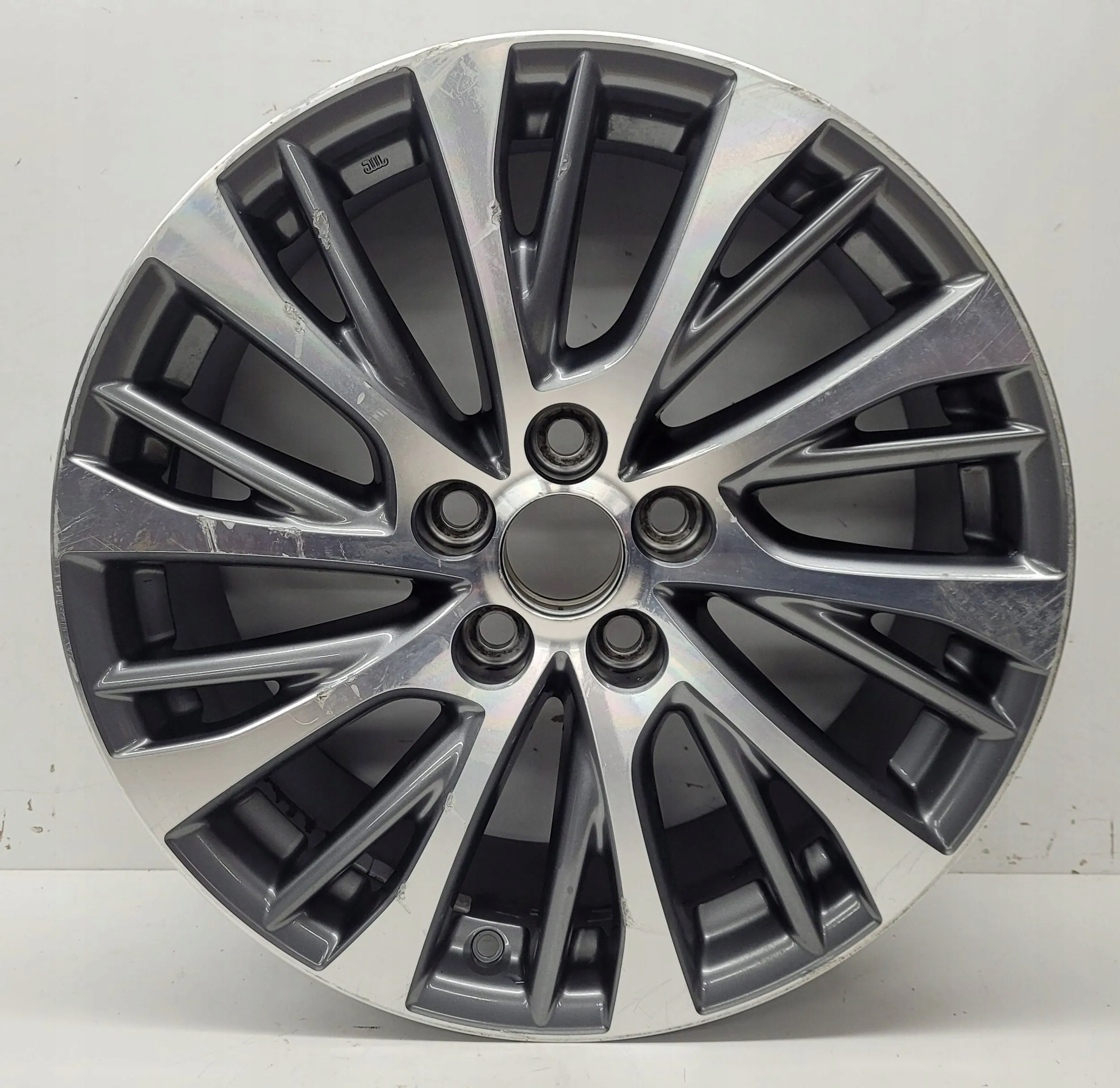 Lexus NX ОБІД АЛЮМІНІЙ 18