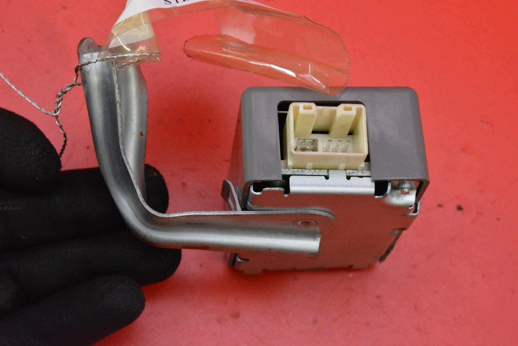 control unit module door 89740-50091 LEXUS LS 4 IV LS600H 06-09