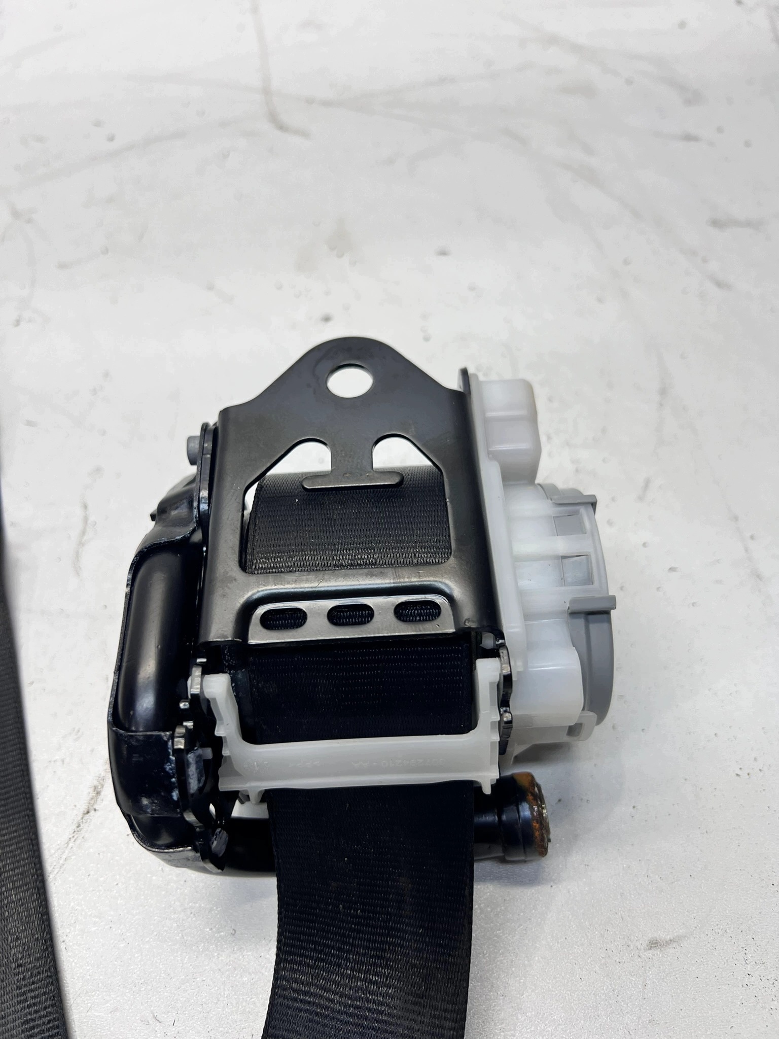 Gurten Sicherheits mitte AUDI A6 C7 4G0857807C