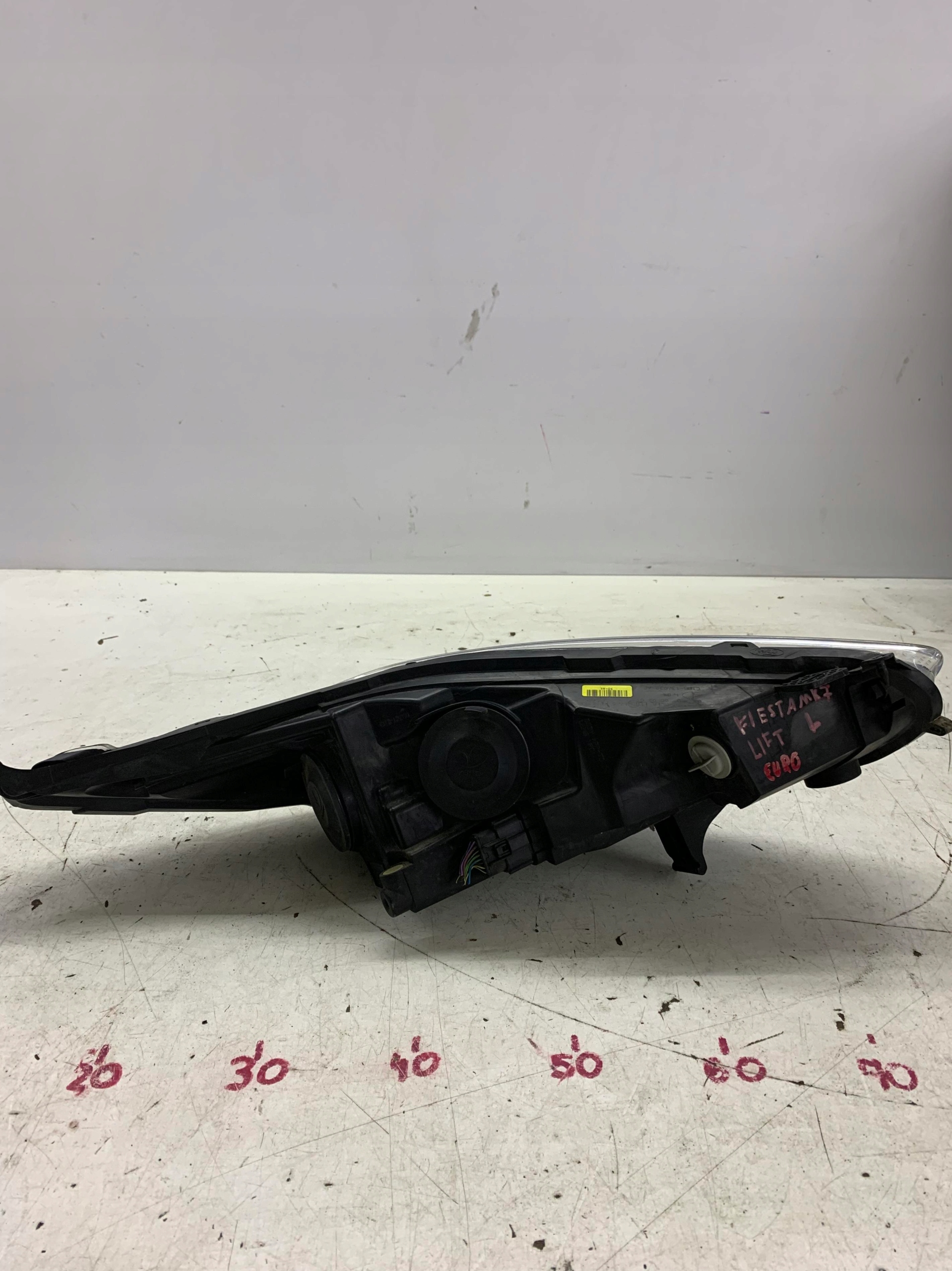 light left front front C1BB-13W030-AE FORD FIESTA MK7 LIFT 12-17 EURO