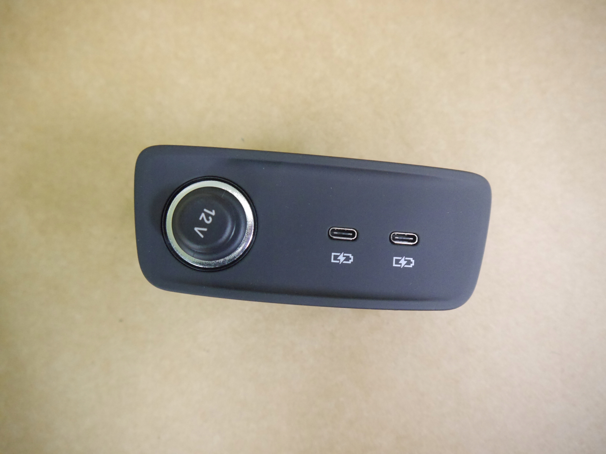 AUDI Q3 83A разъем для зарядки 575035954