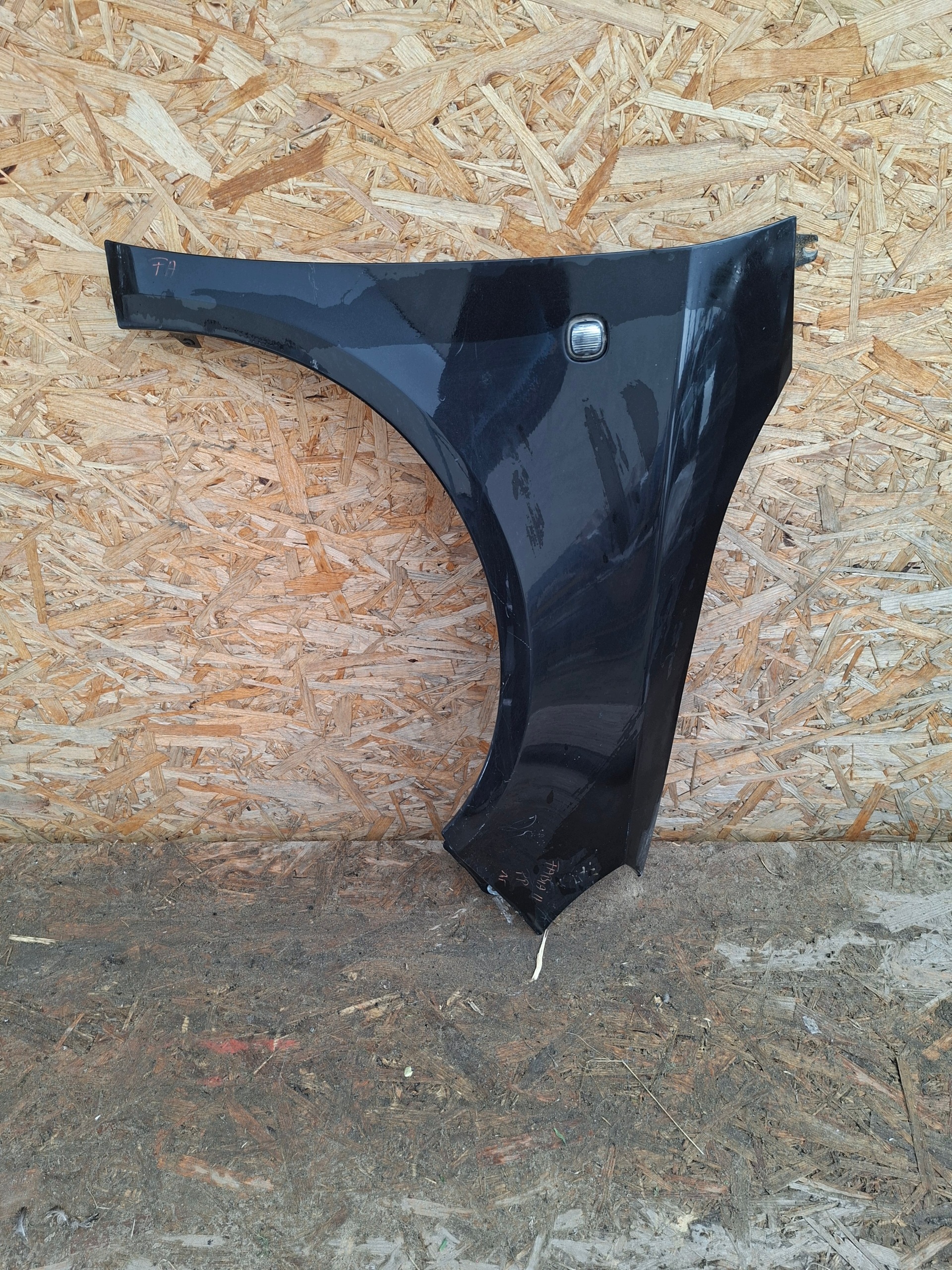fender front front right SKODA FABIA II