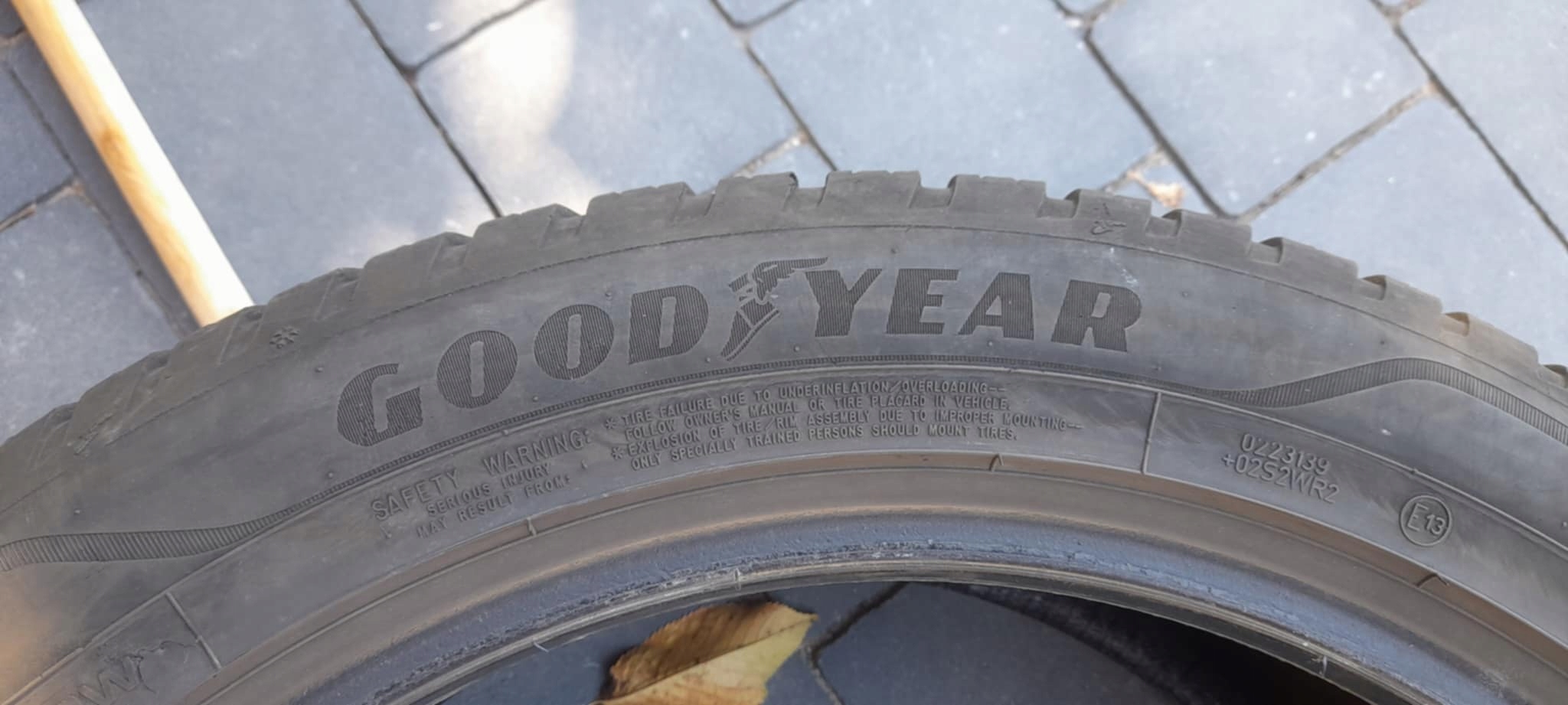 GOODYEAR VECTOR 4SEASONS G3 255/45R19 100W