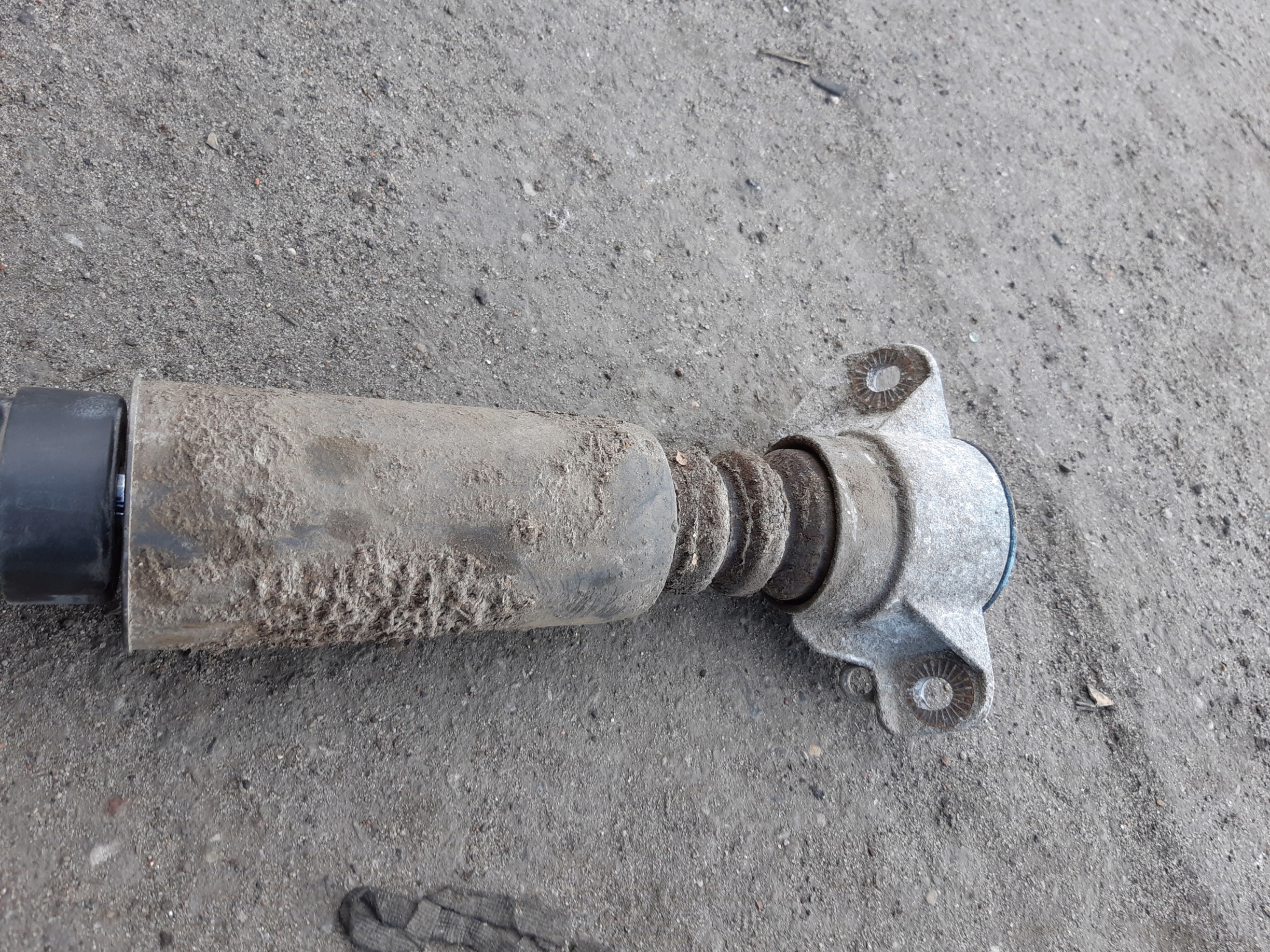 AUDI A4 B8 A5 8T shock absorber left rear part 8K0513025H