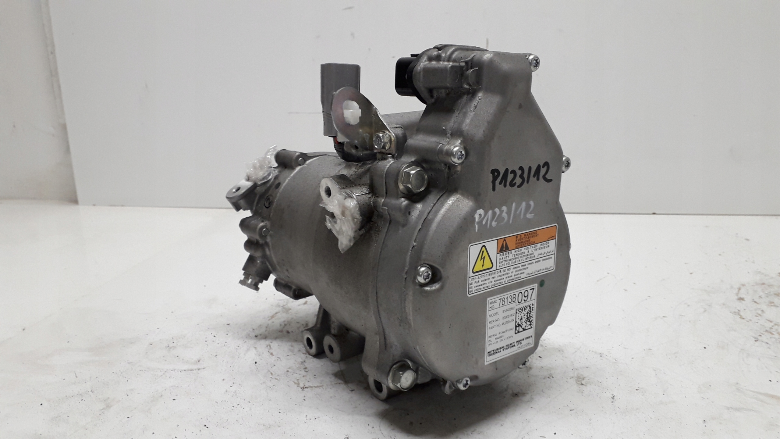 MITSUBISHI SPRĘŻARKA KLIMATYZACJI 7813B097 EVH33M2