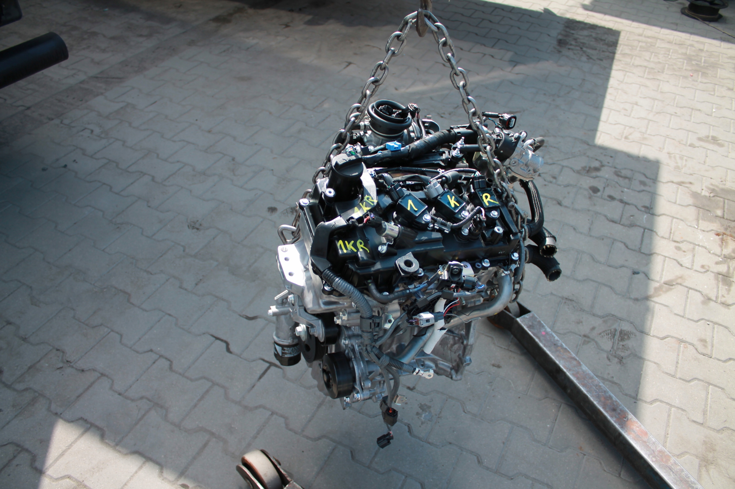 engine complete TOYOTA 1KR 10 TYSKM