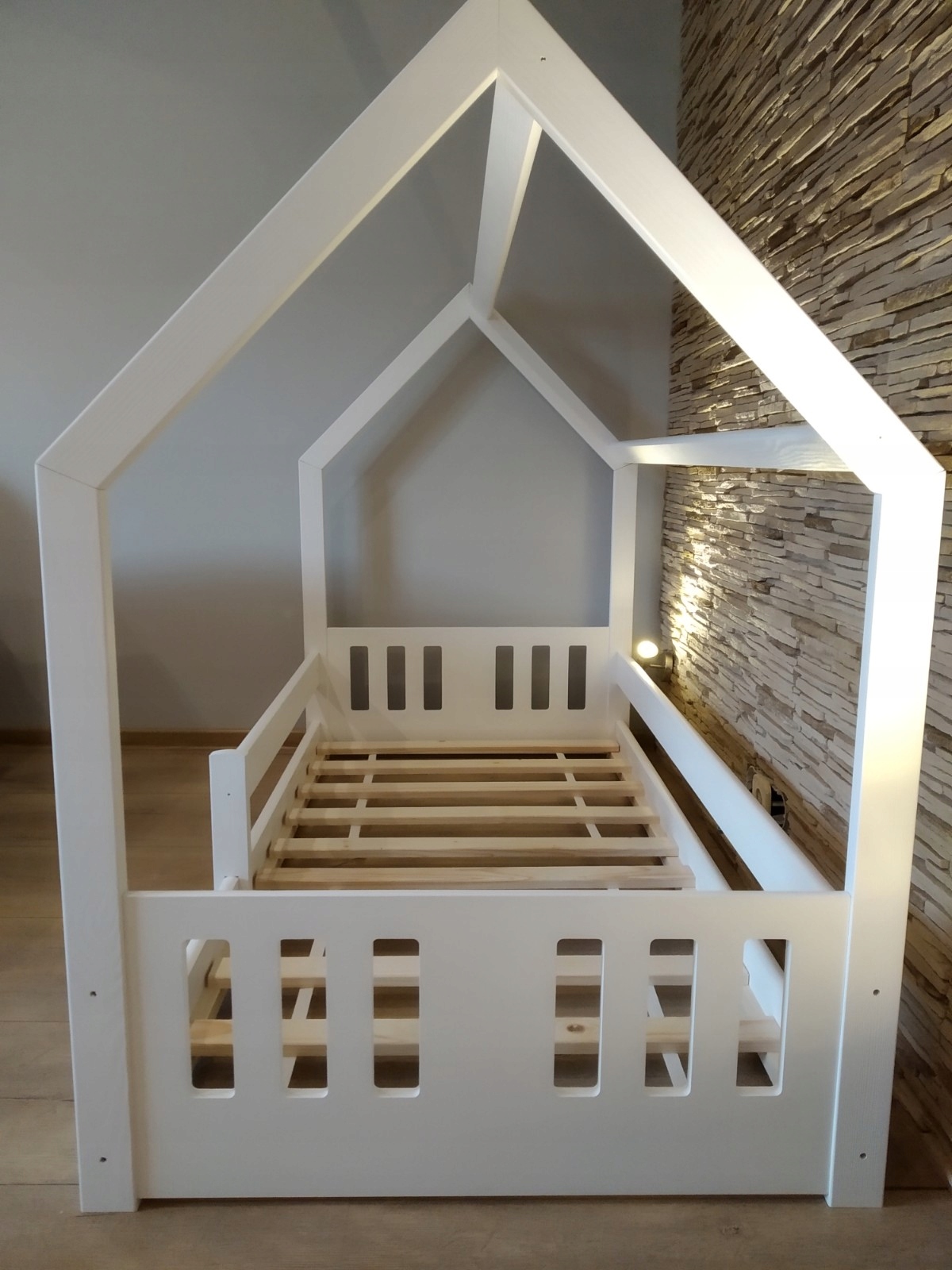 ŁÓŻECZKO DZIECIĘCE DOMEK 160X80 Kolekcja 223