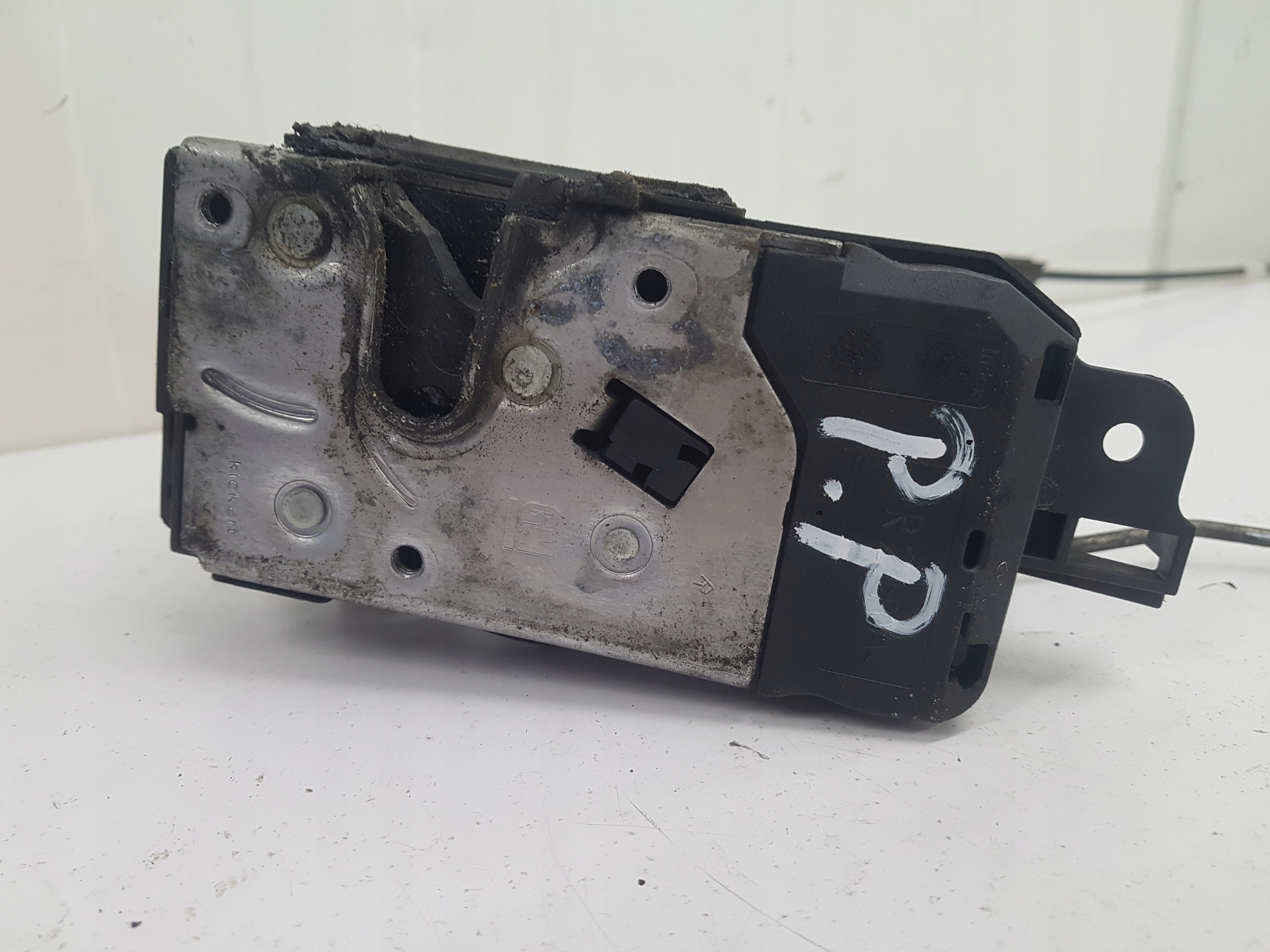 lock door right front OPEL ASTRA H 5 PIN 13210749 QG